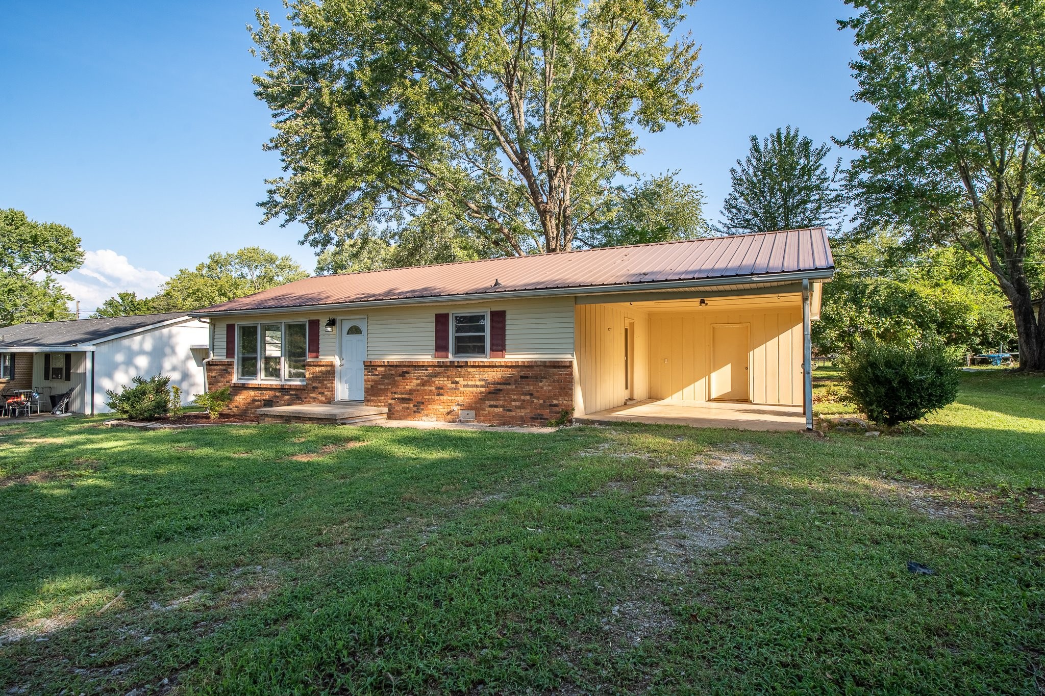 318 Tipton St