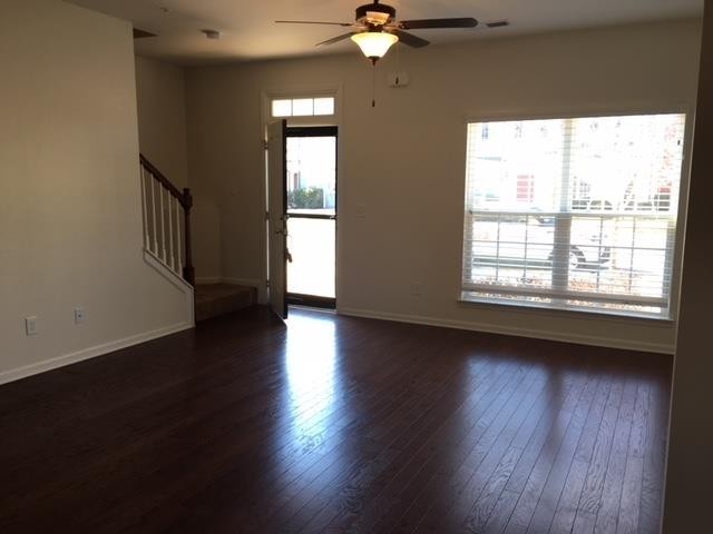 2016 Hemlock Dr Property Photo 3
