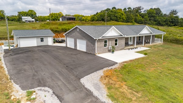 1385 Valley Home Rd Property Photo 1