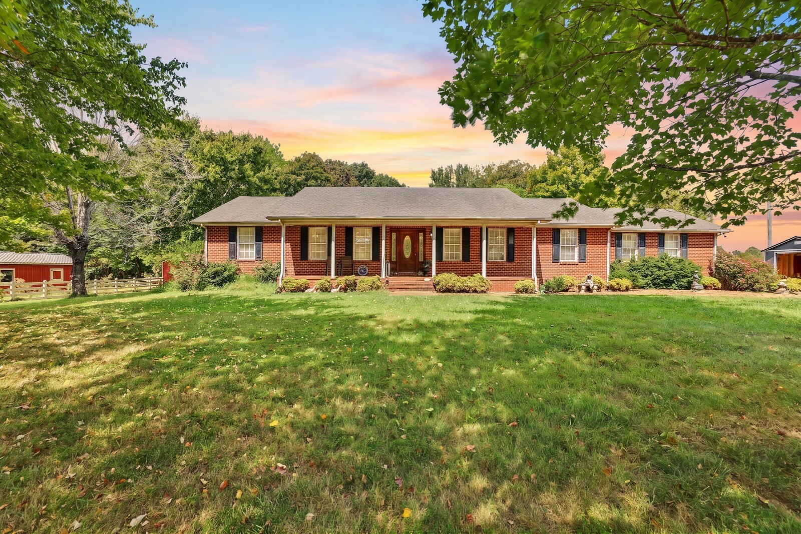 1000 Charlie Read Rd Property Photo 1