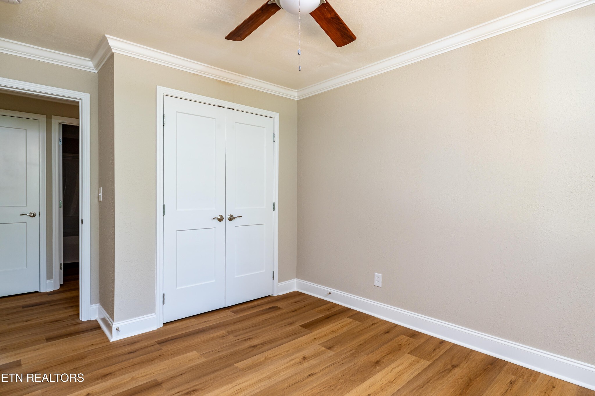 700 Lakeview Drive Property Photo 23
