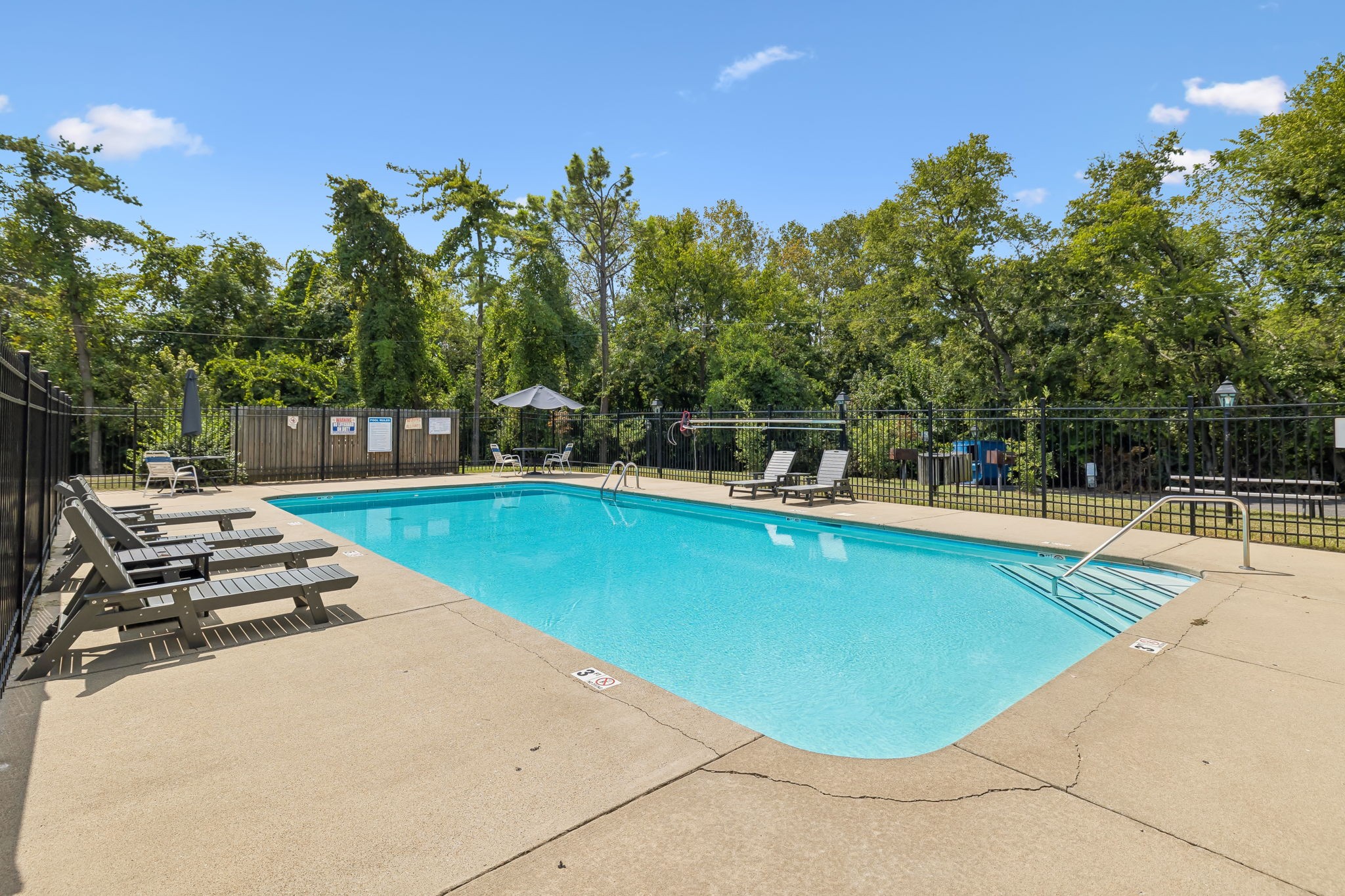 420 Walton Ln Property Photo 17
