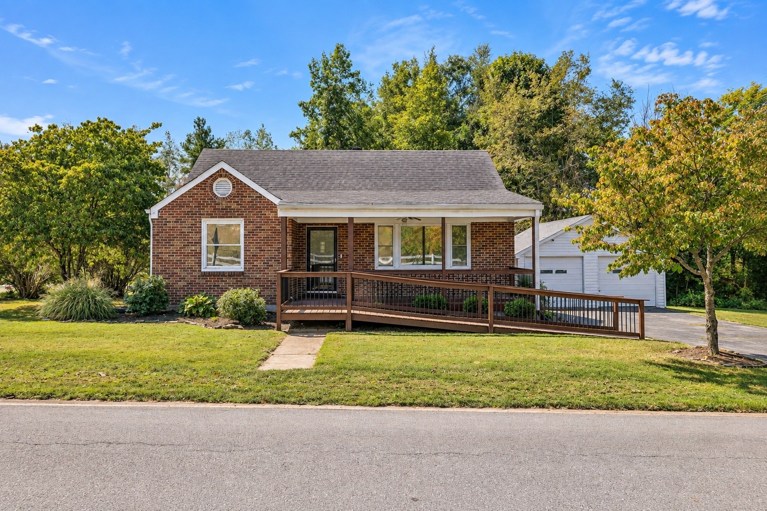 583 Brattontown Cir Property Photo 1