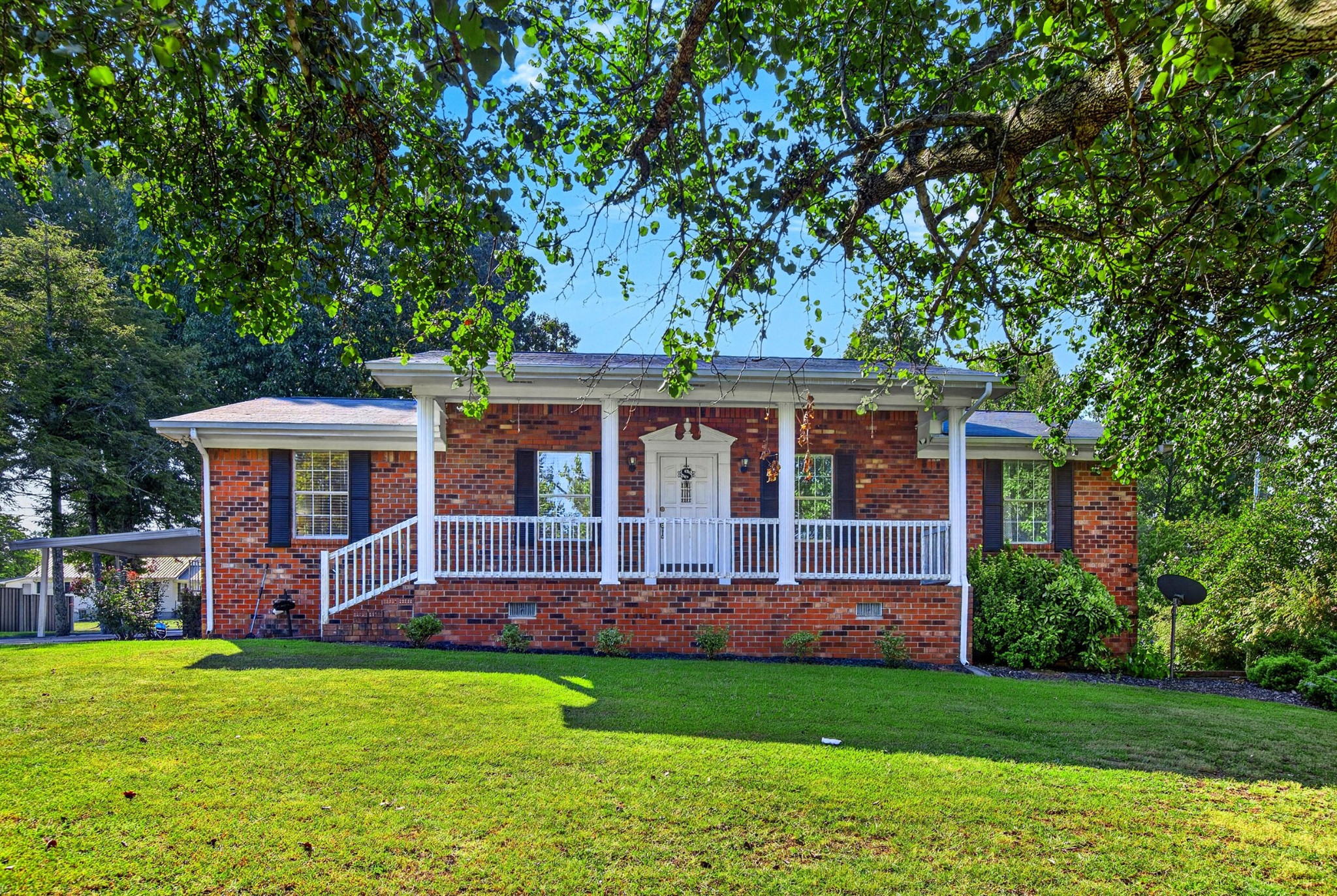 2347 Blackburn Road, Se Property Photo 1