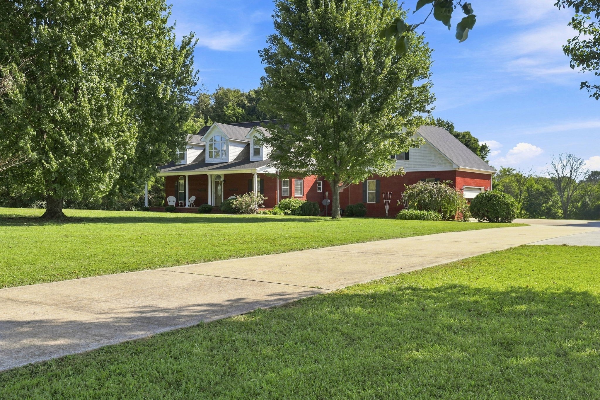 907 Donaldson Grove Rd Property Photo 1