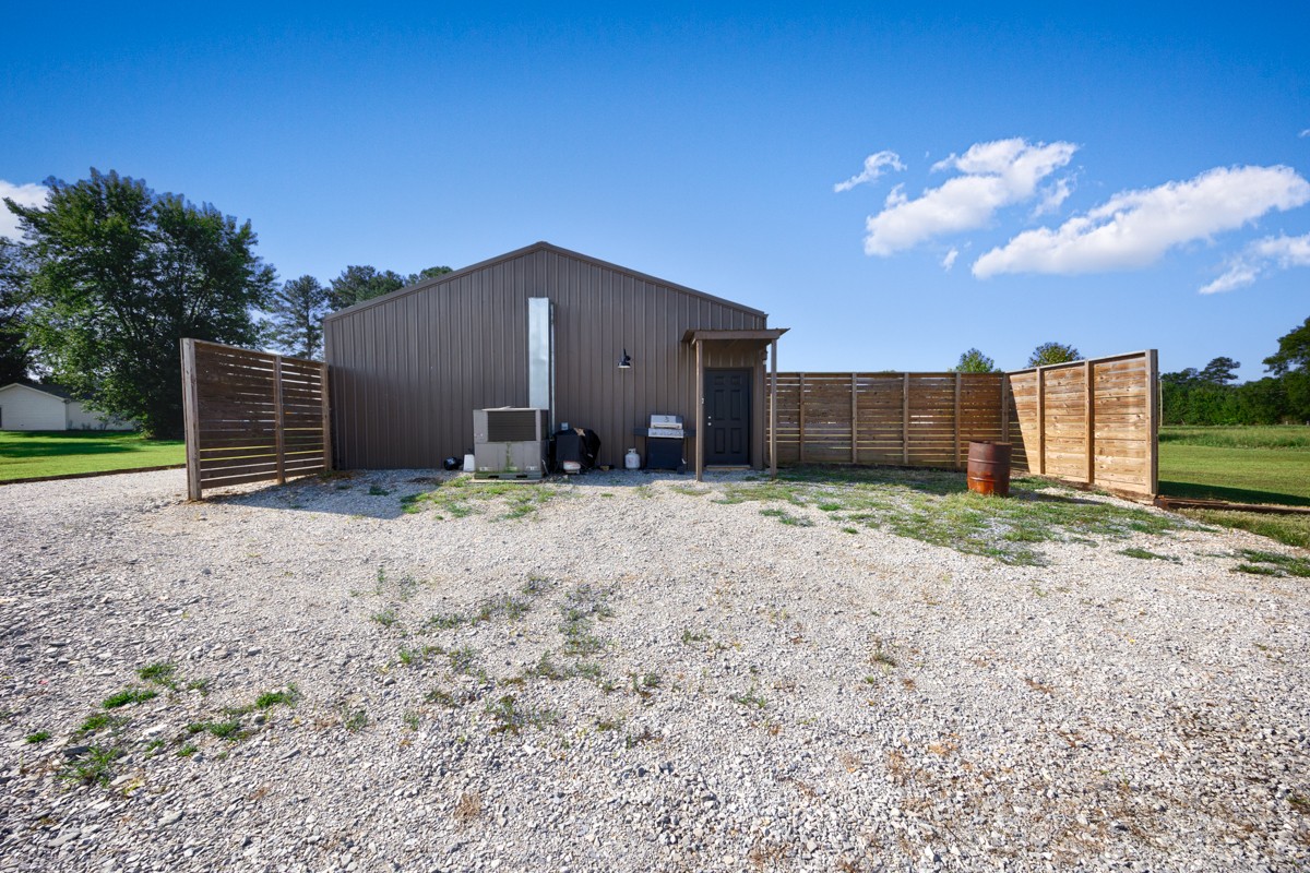 27423 Thach Rd Property Photo 16