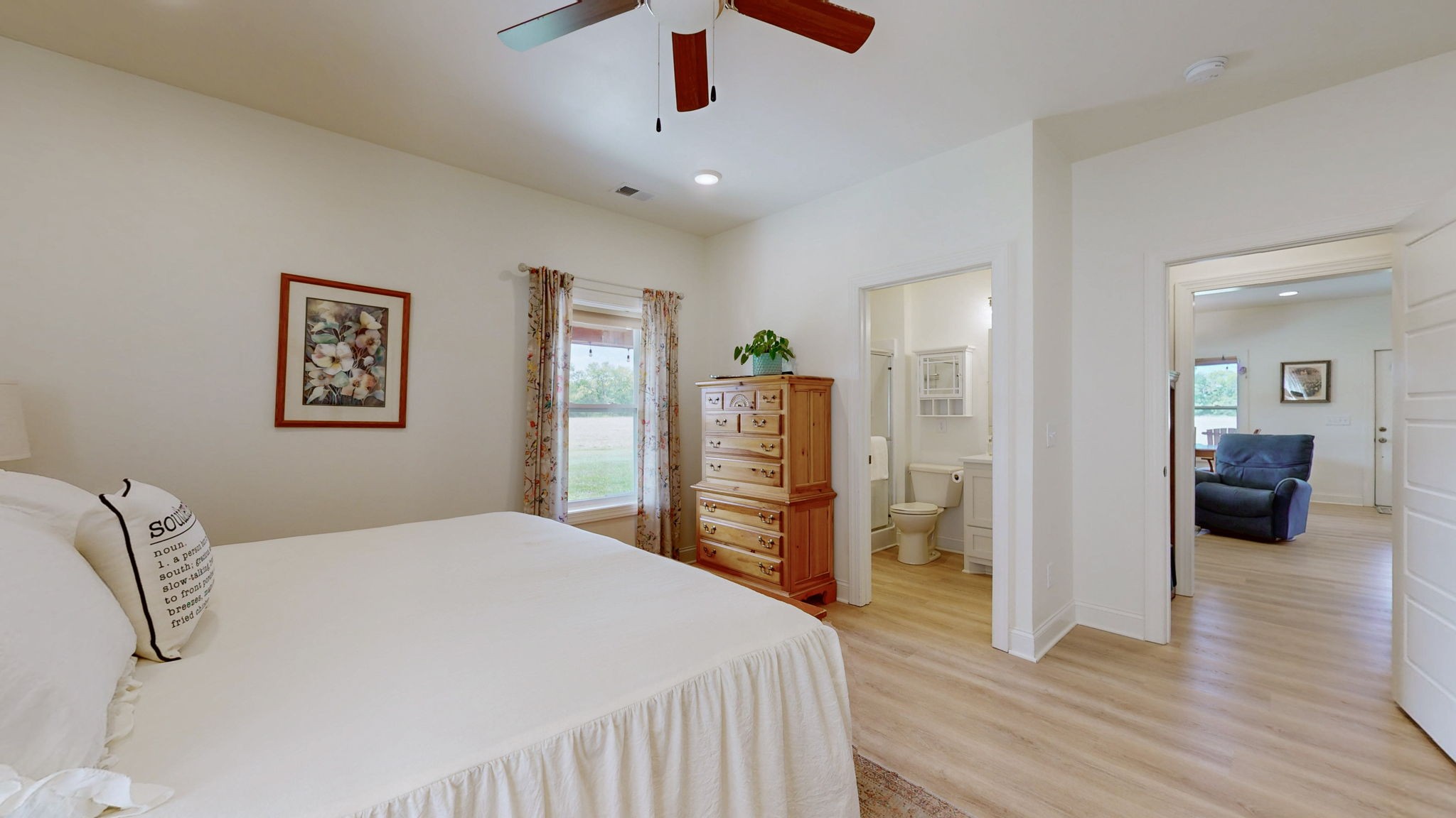 2569 Taylor Ln Property Photo 13
