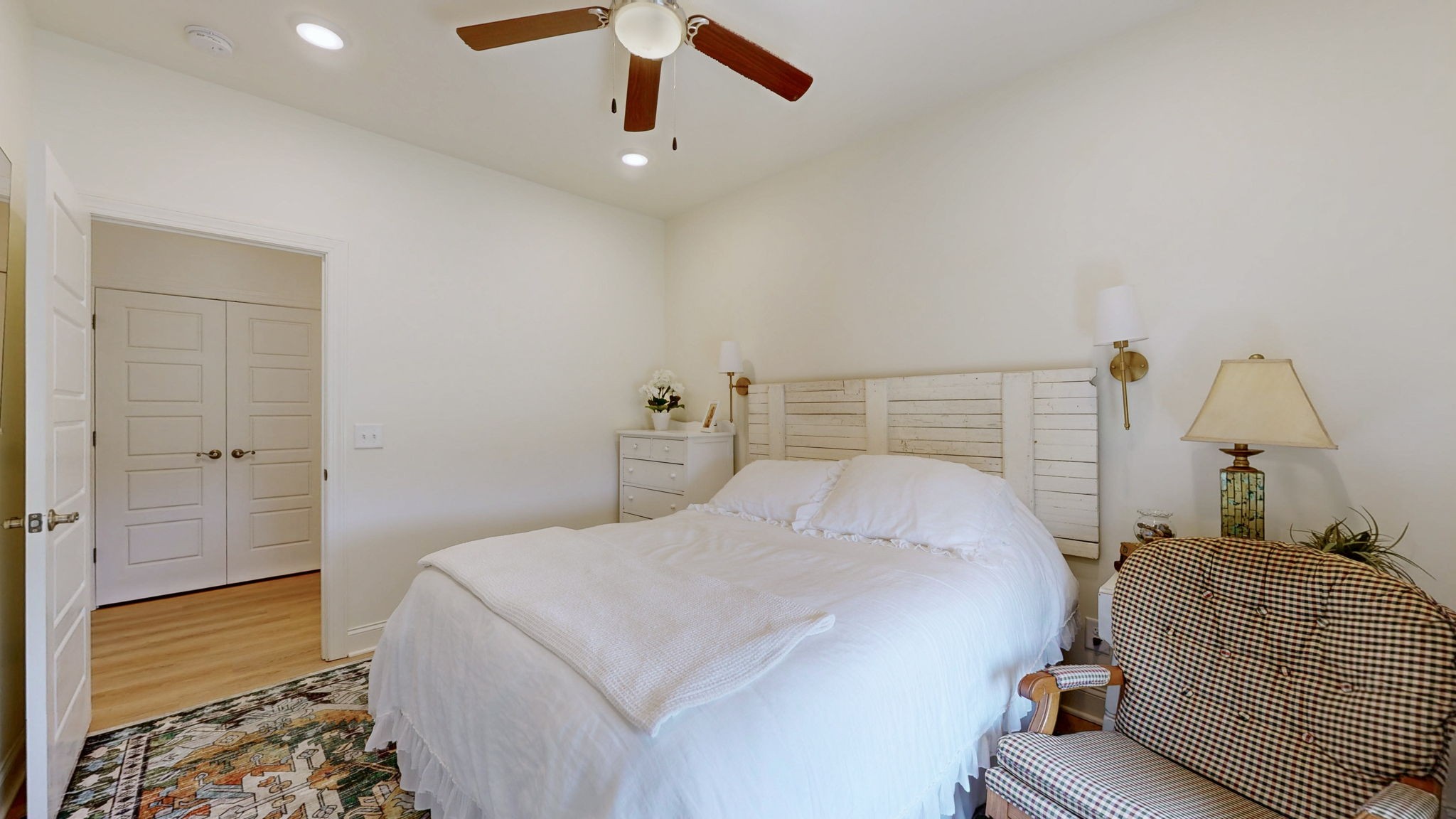 2569 Taylor Ln Property Photo 16