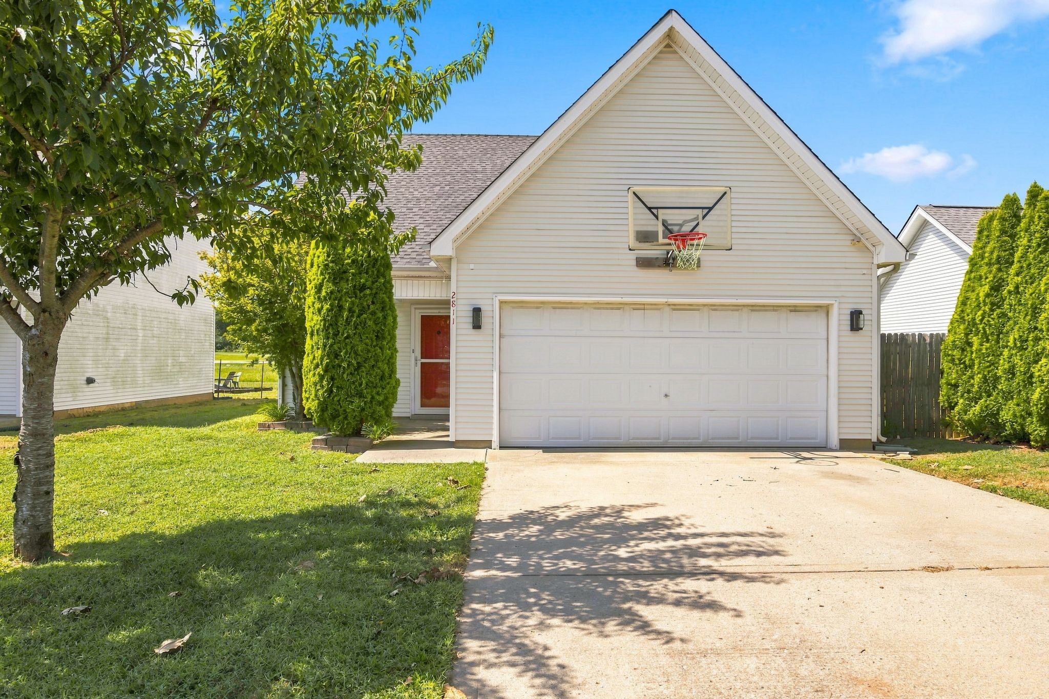 2811 Elijah Dr Property Photo 1