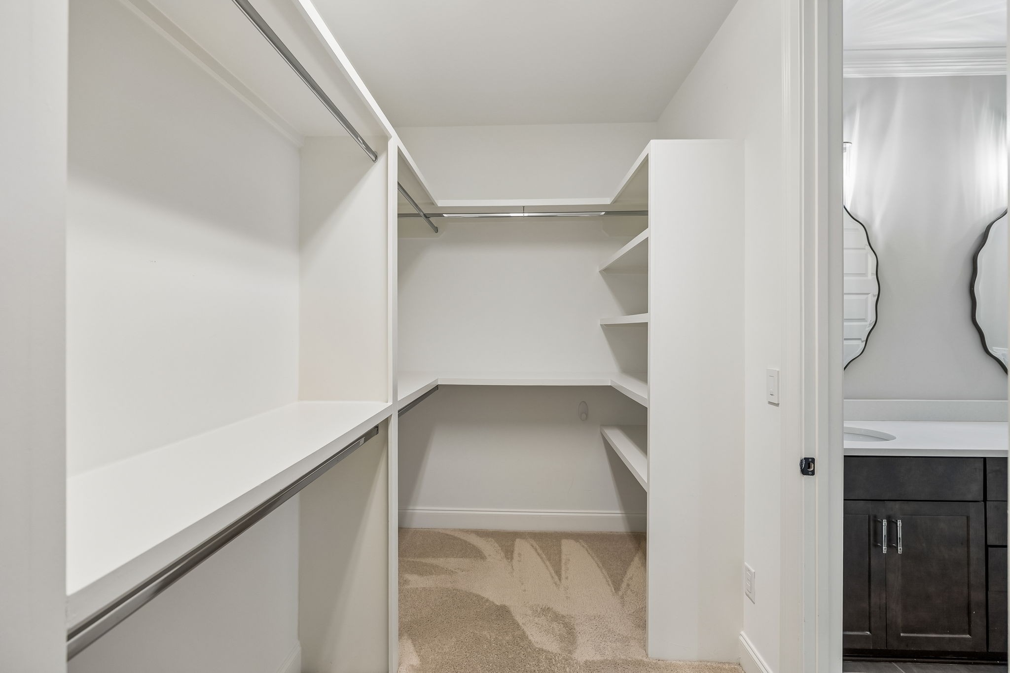 4043 Tomich Dr Property Photo 11
