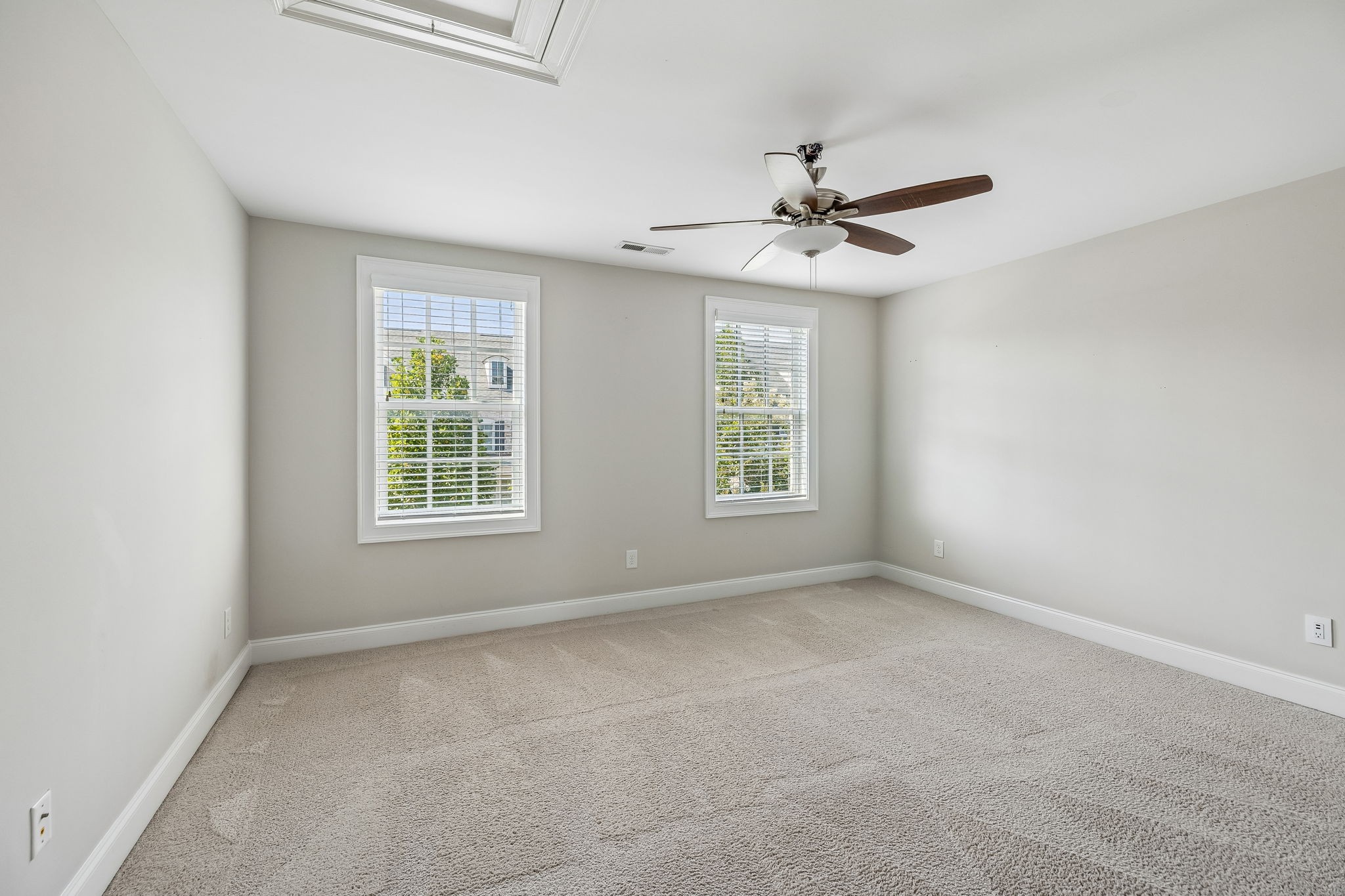 4043 Tomich Dr Property Photo 16