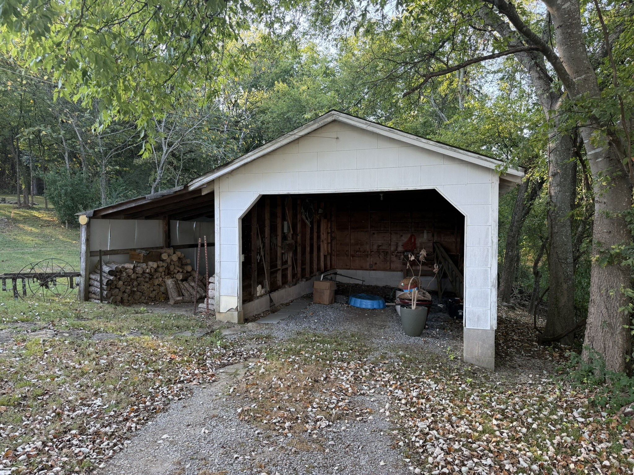 300 W Main St Property Photo 4