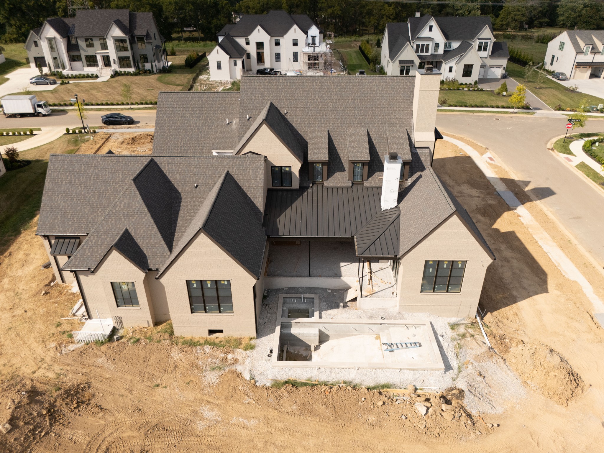 8107 Turning Point Dr Property Photo 4