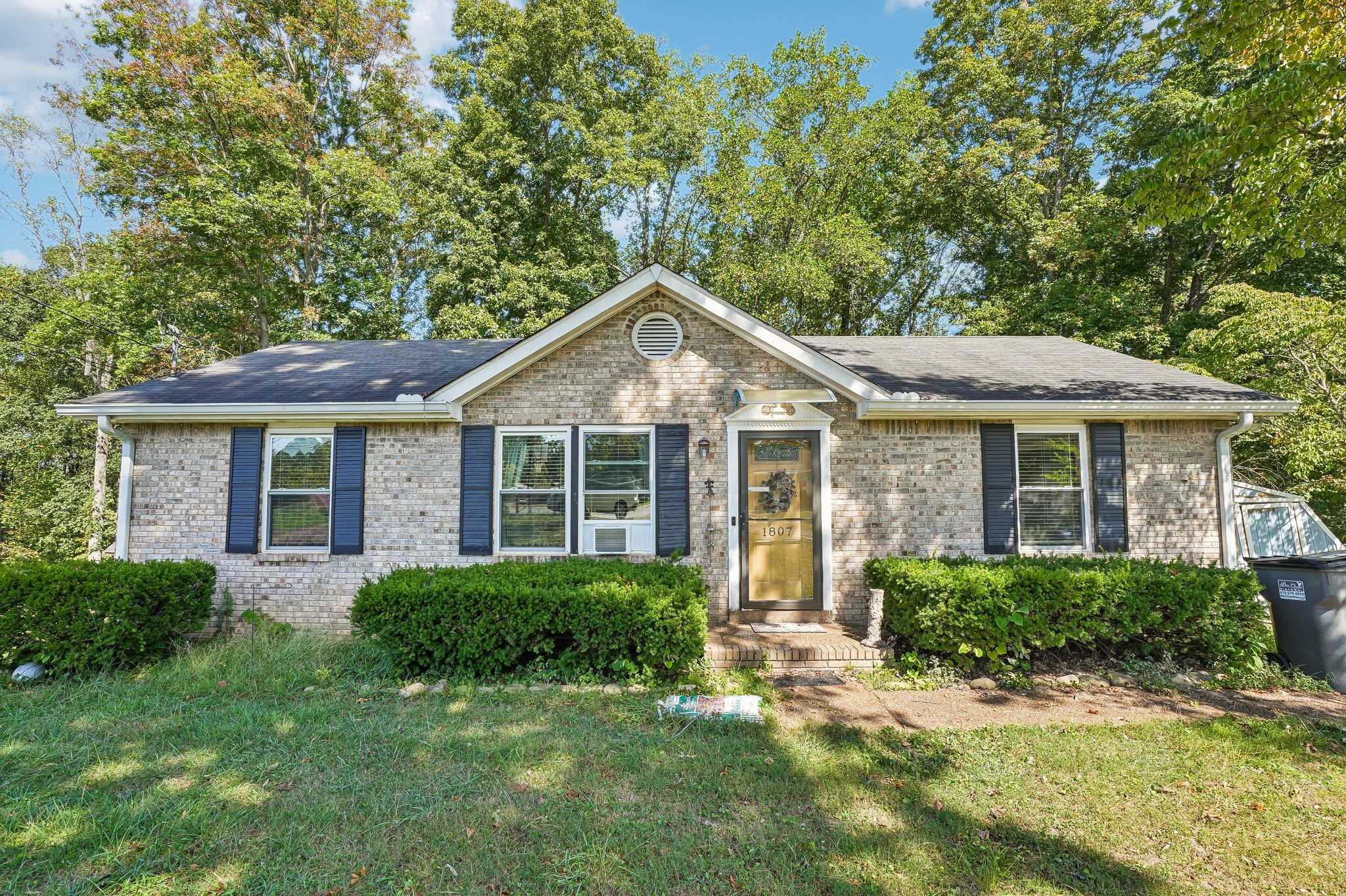 1807 Winding Way Dr Property Photo 1