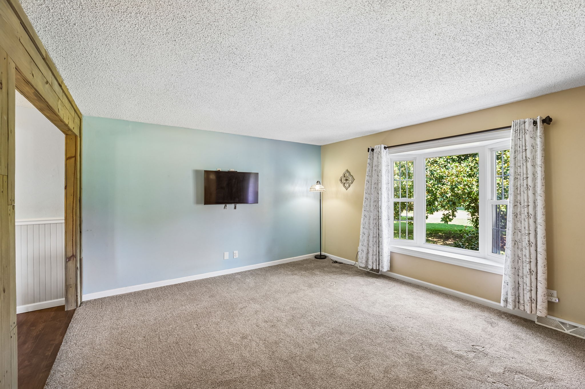 2546 Summit Ct Property Photo 16