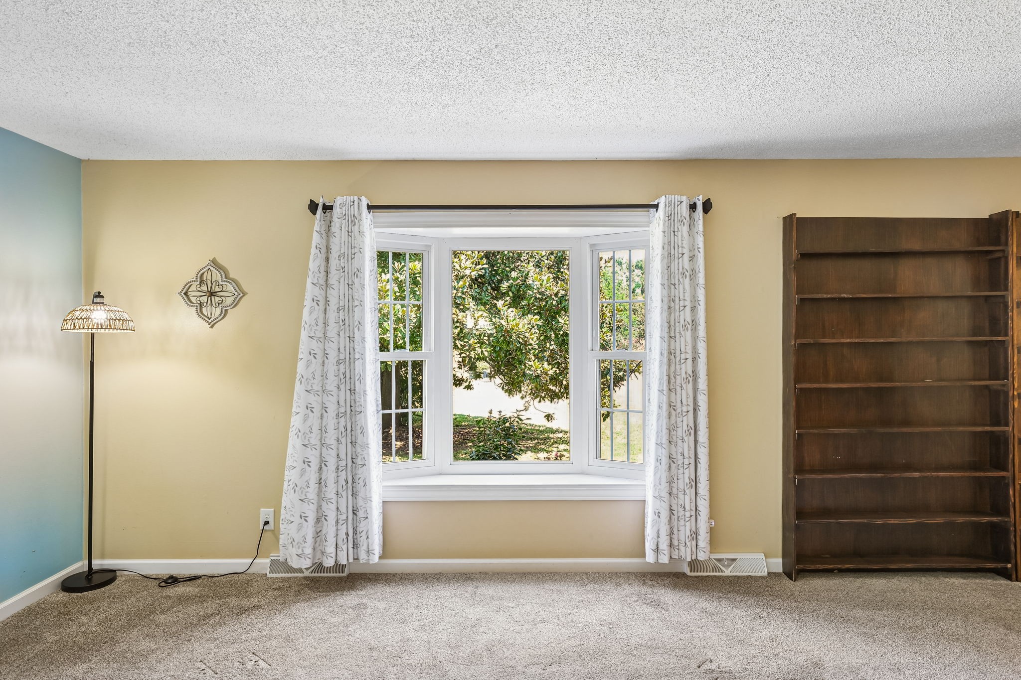 2546 Summit Ct Property Photo 17