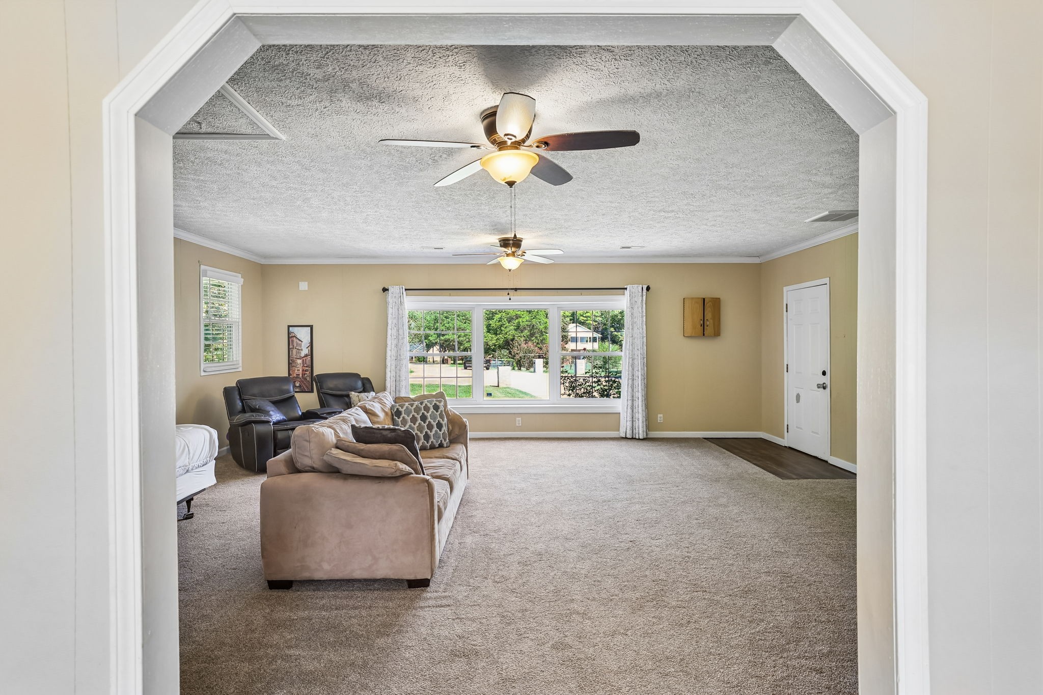 2546 Summit Ct Property Photo 46