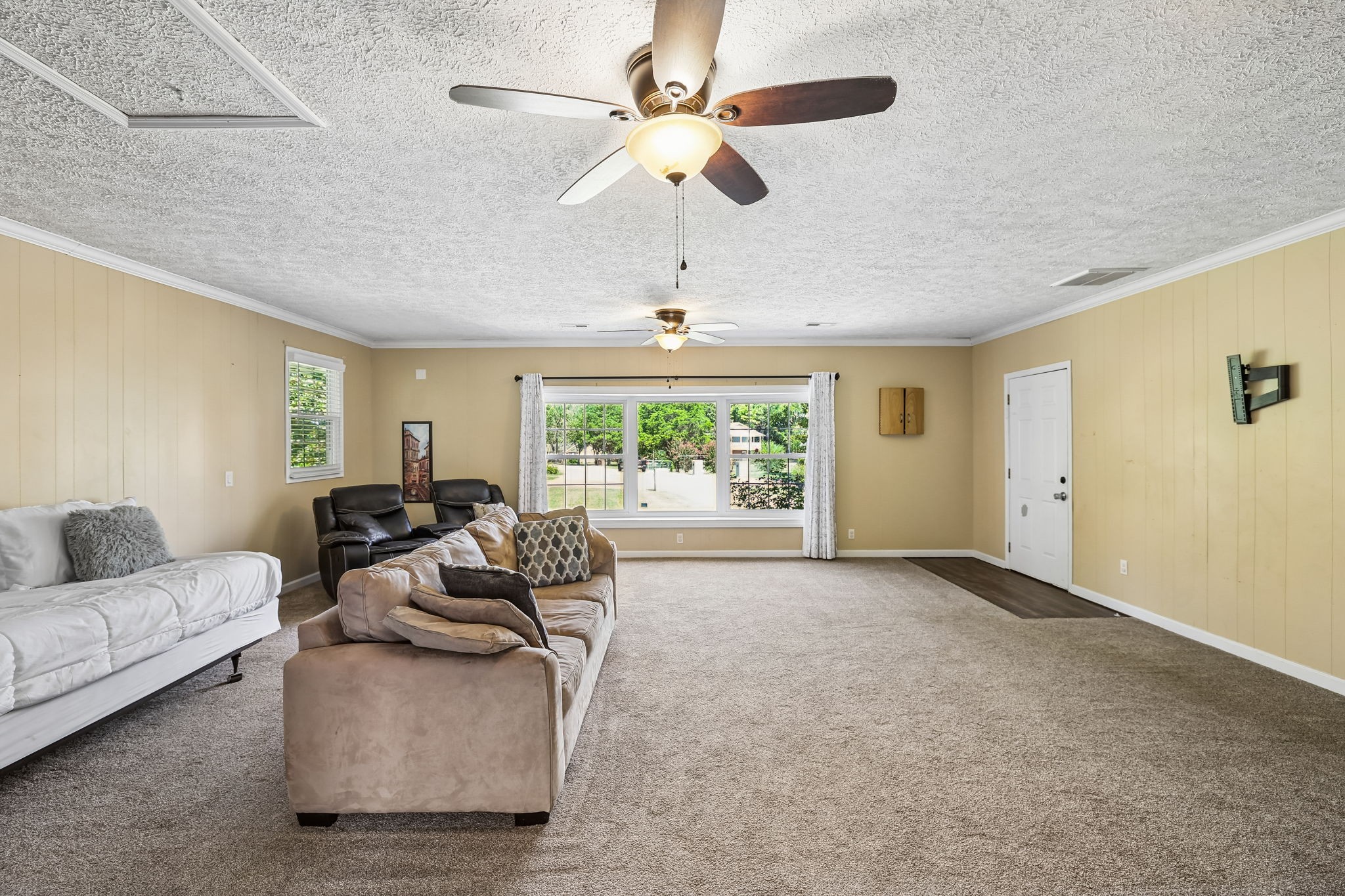 2546 Summit Ct Property Photo 47