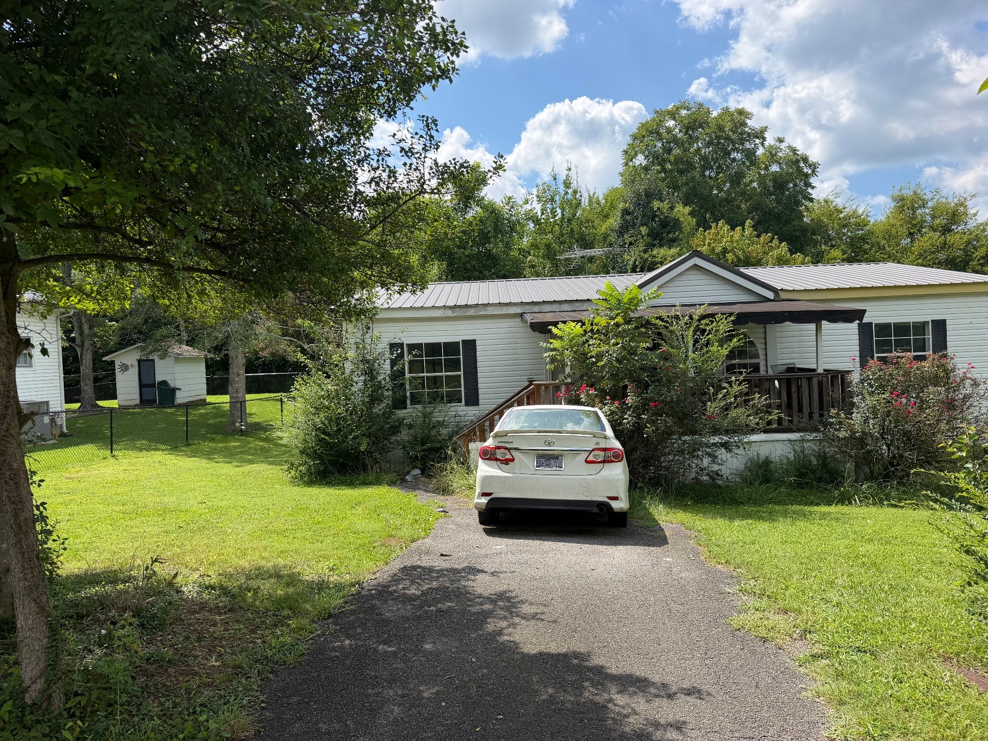 196 County Road 890 Property Photo 1