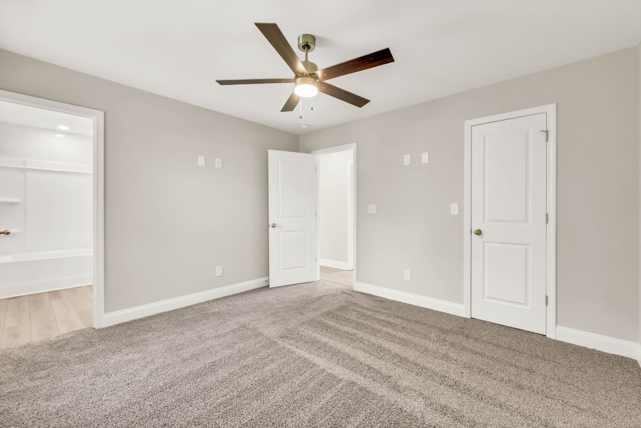 825 Elder St Property Photo 11