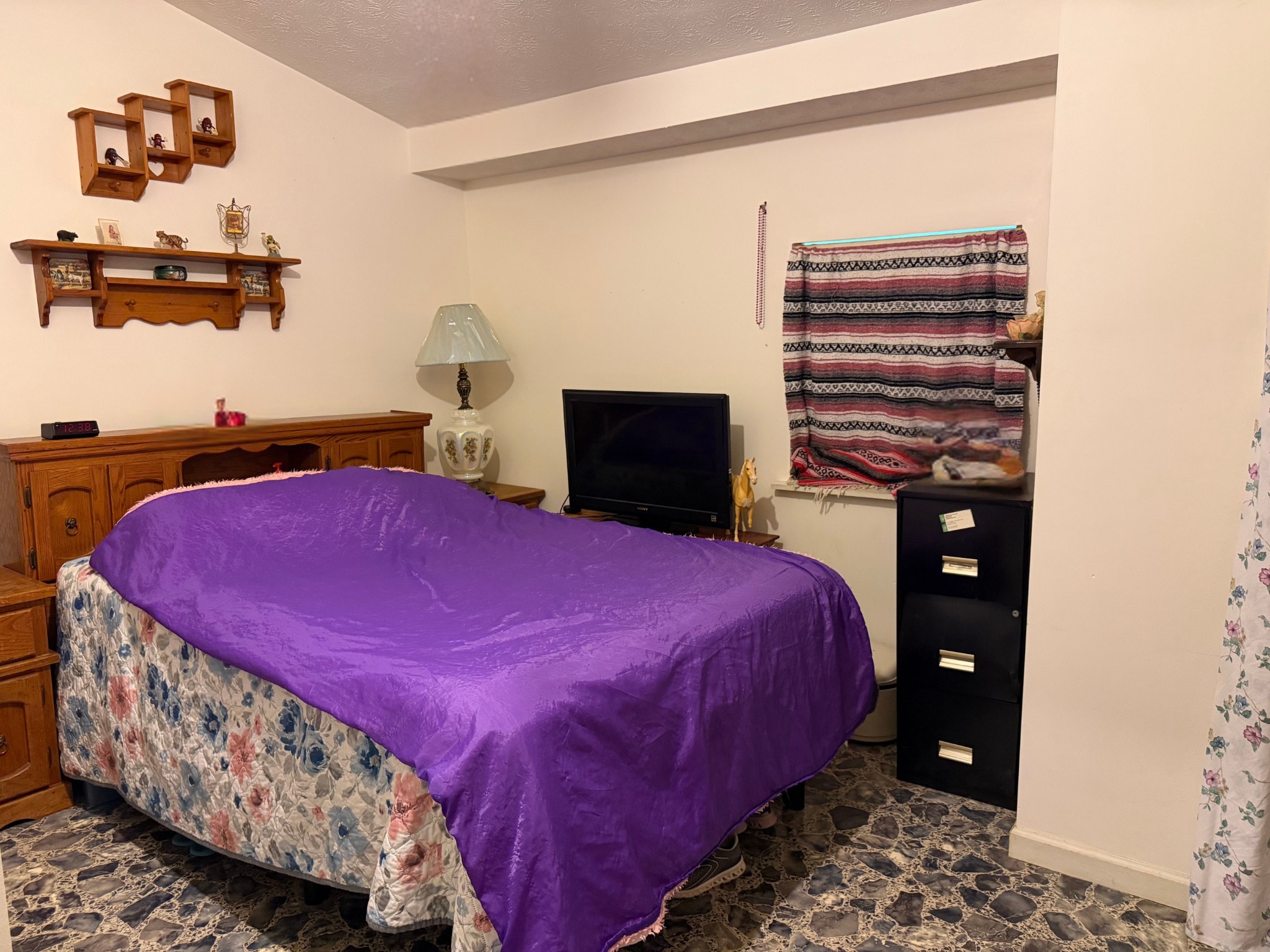 406 W Mcglothlin St Property Photo 3