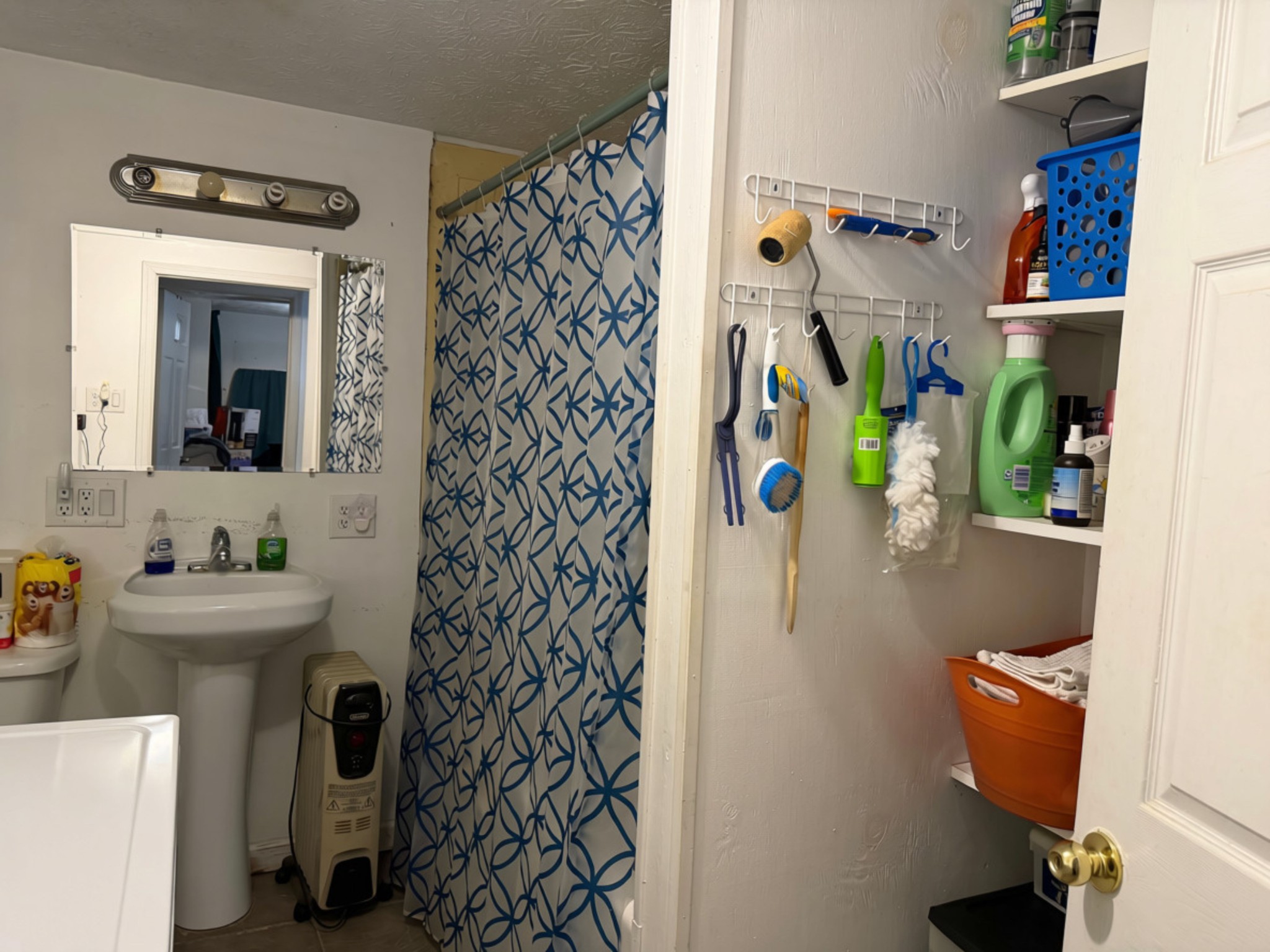 406 W Mcglothlin St Property Photo 4