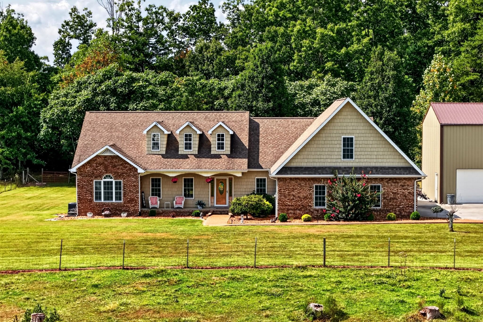 1095 Flat Rock Rd Property Photo 1