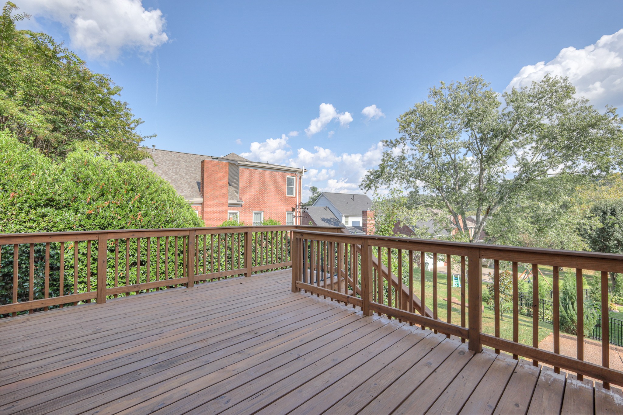 412 Arlington Pl Property Photo 40