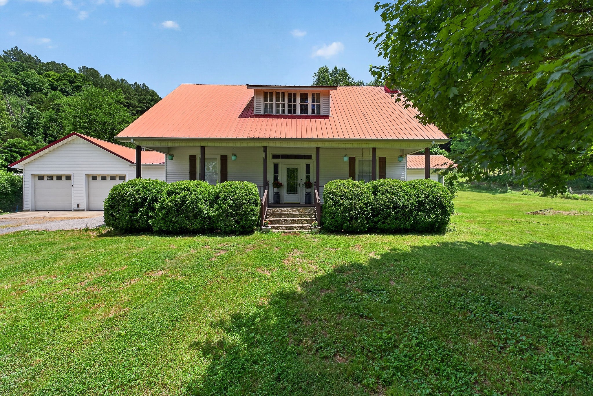 283 Hunting Creek Rd Property Photo 1