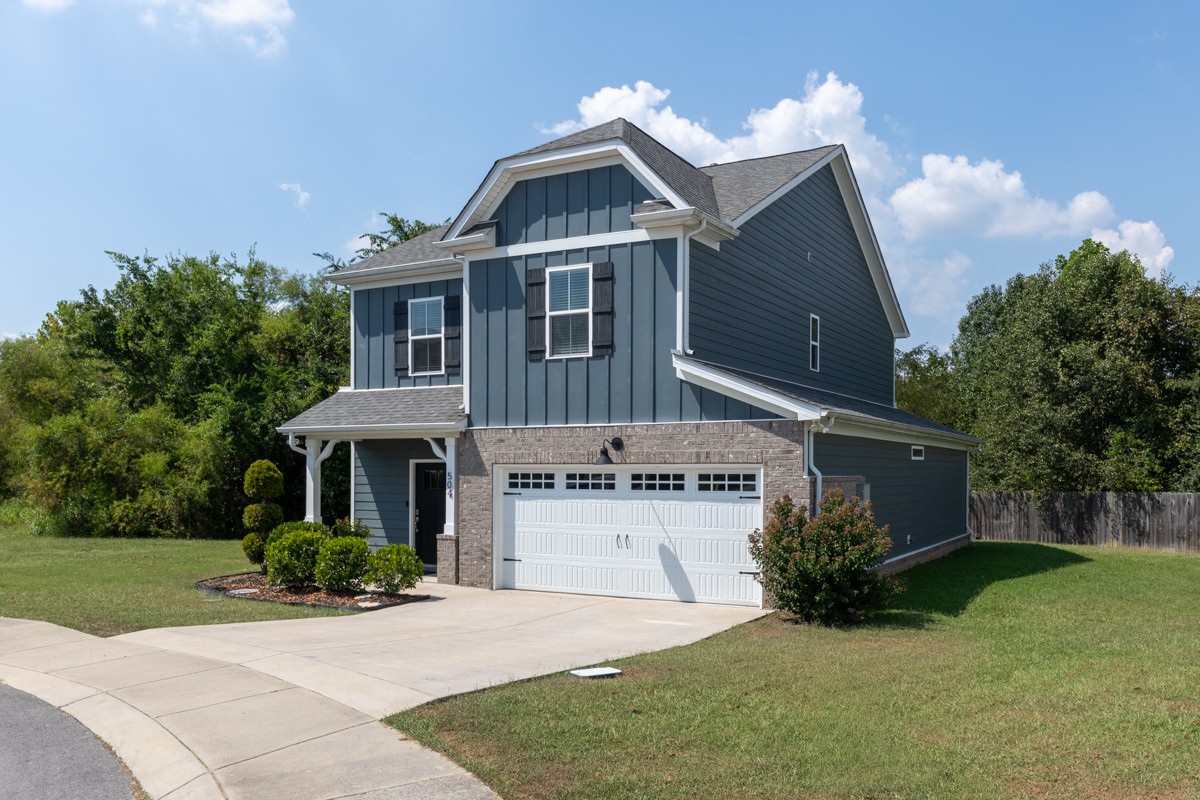 504 Stevens Ct Property Photo 3