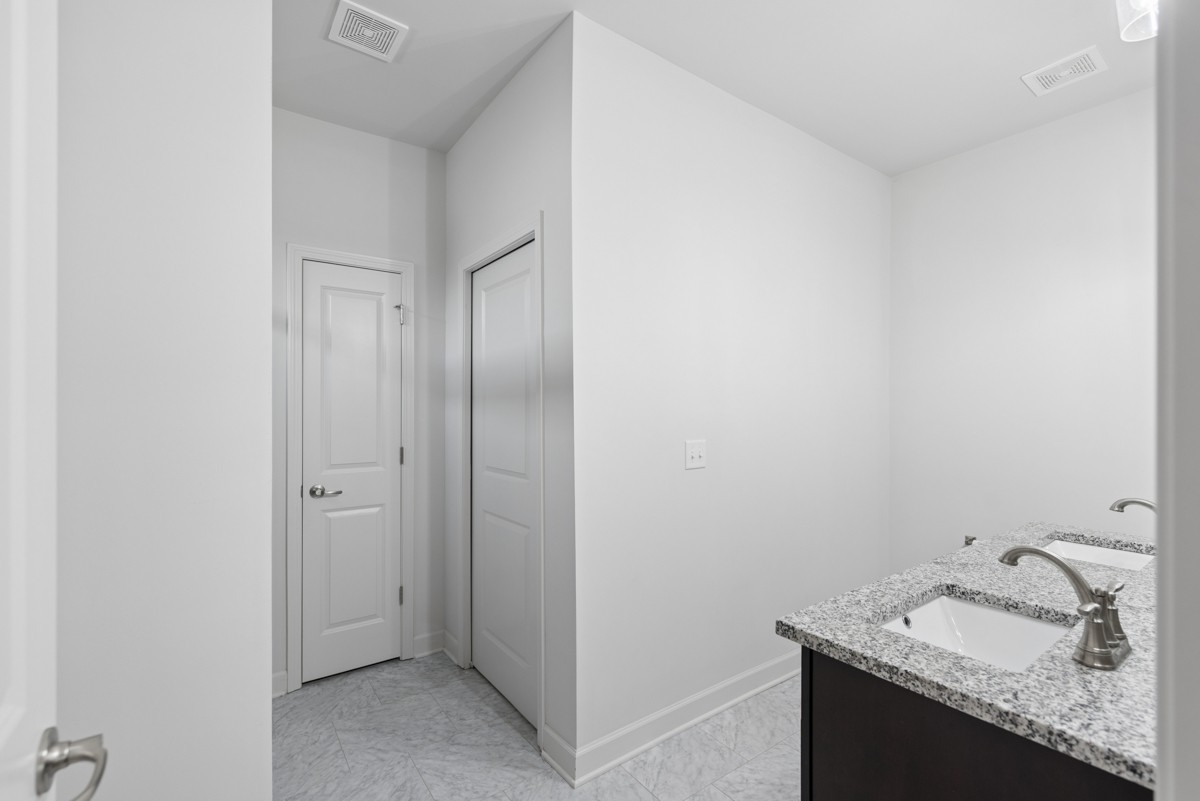 504 Stevens Ct Property Photo 28