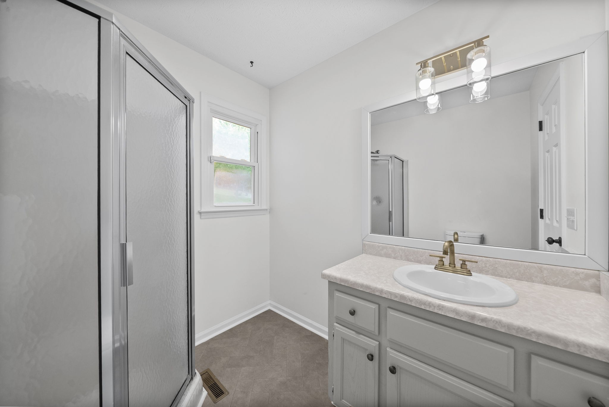 205 Timberlake Dr Property Photo 14
