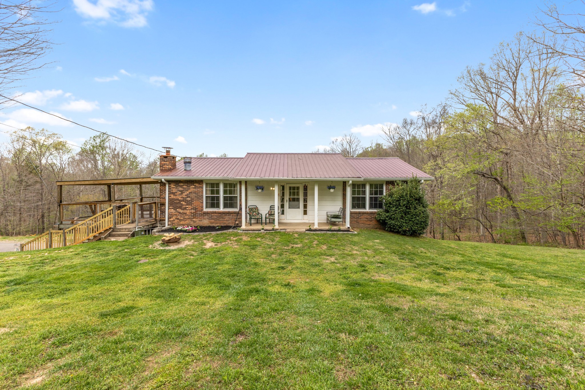 180 Hill Rd Property Photo 1