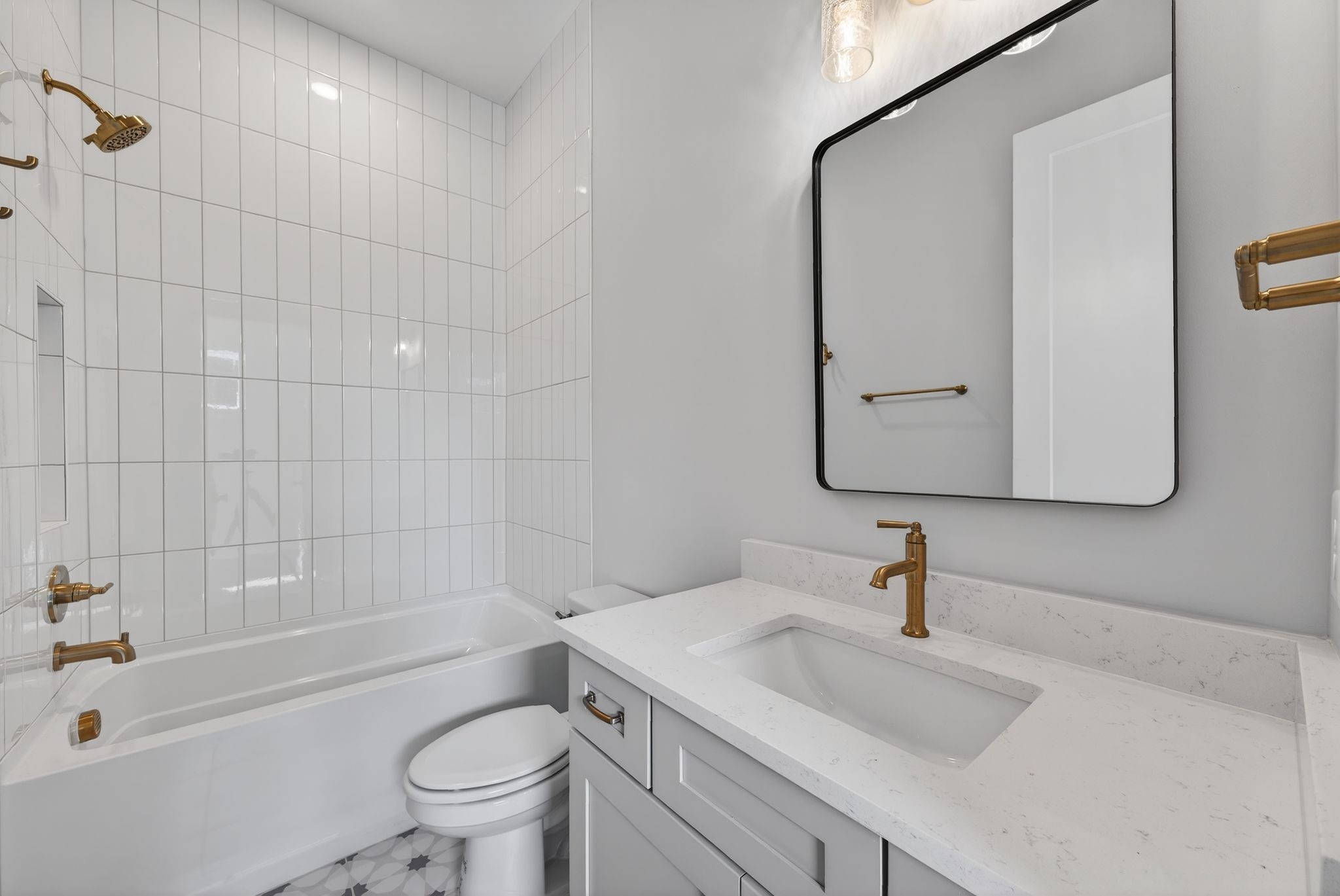 1109 Parker St Property Photo 15