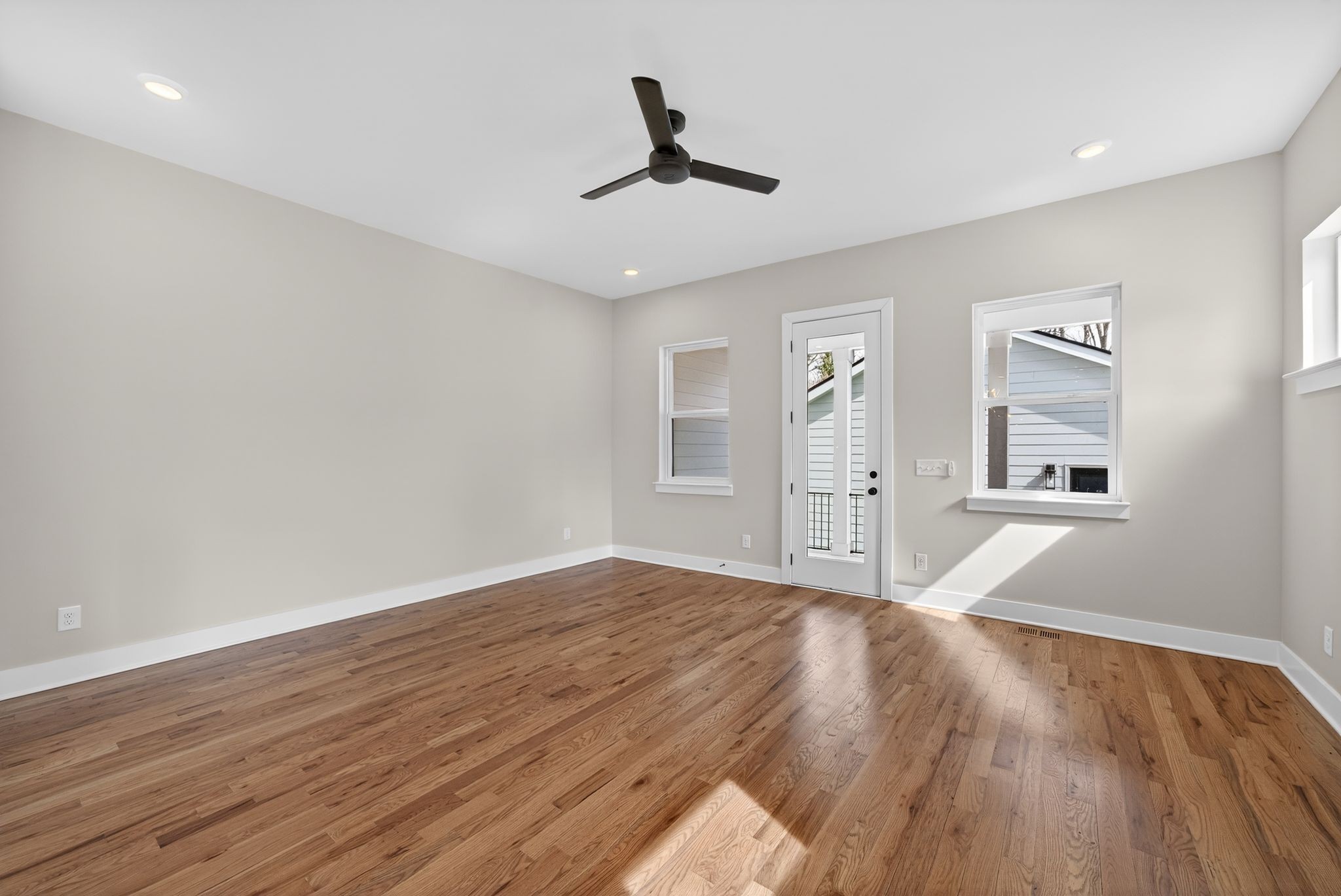 1109 Parker St Property Photo 20