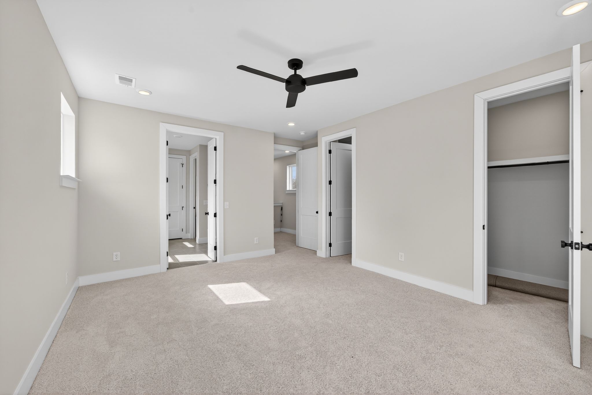 1109 Parker St Property Photo 26