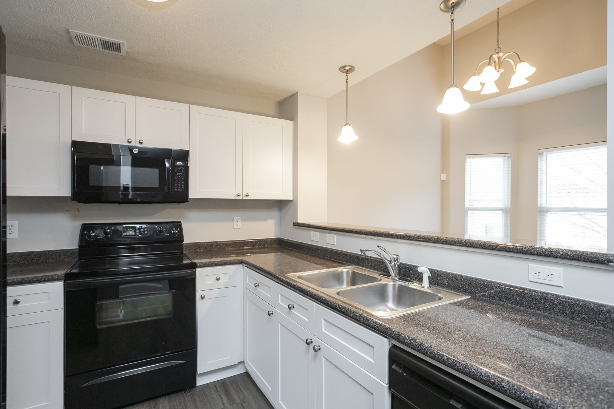 1515 Bridgecrest Drive Property Photo 11