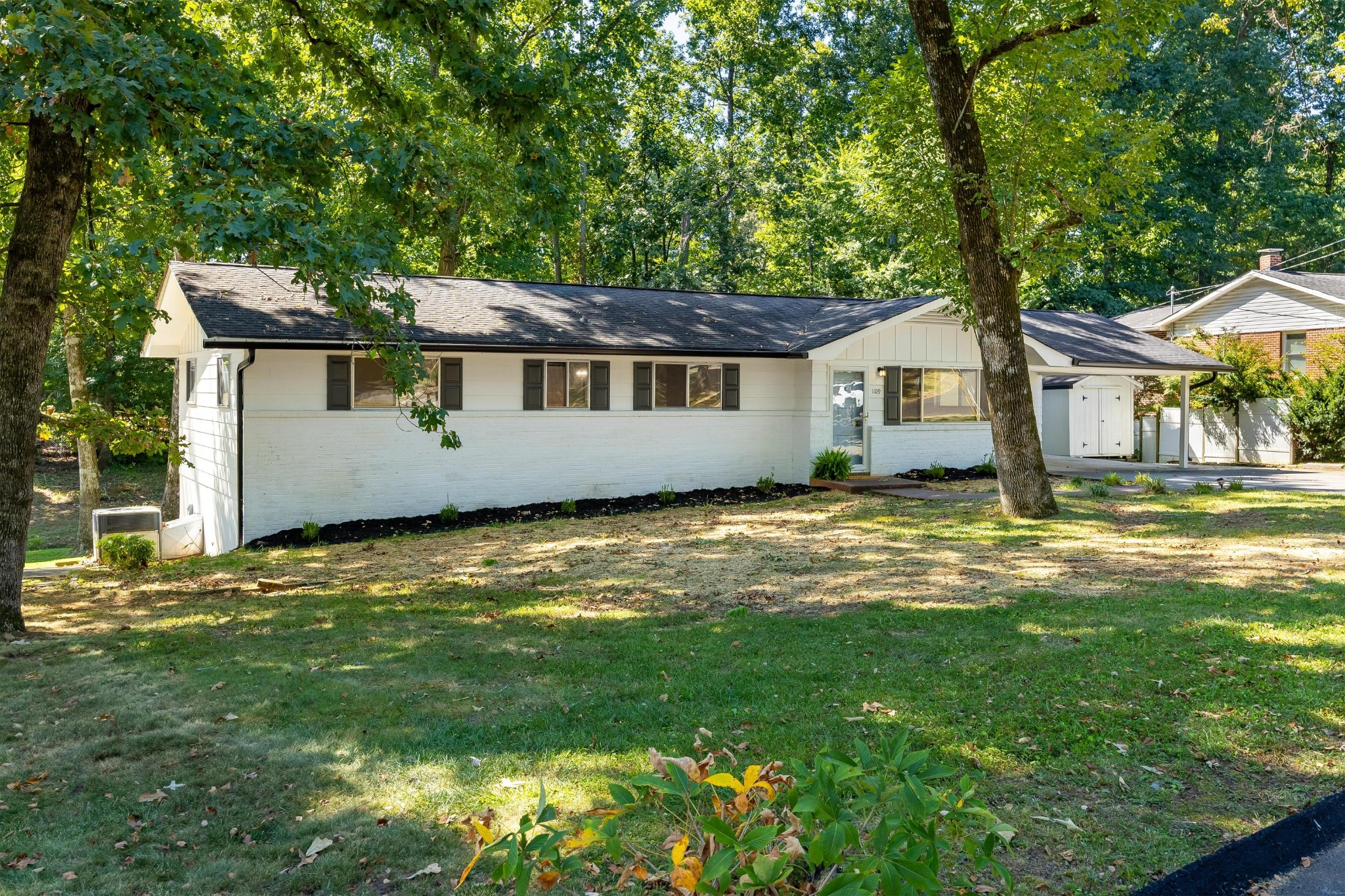 1109 Peerless Dr, Nw Property Photo 1