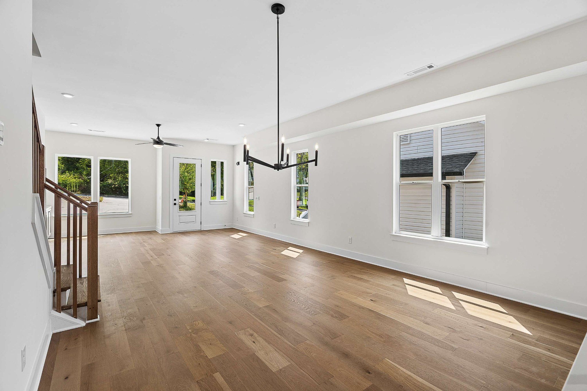 1117a 38th Ave, N Property Photo 6