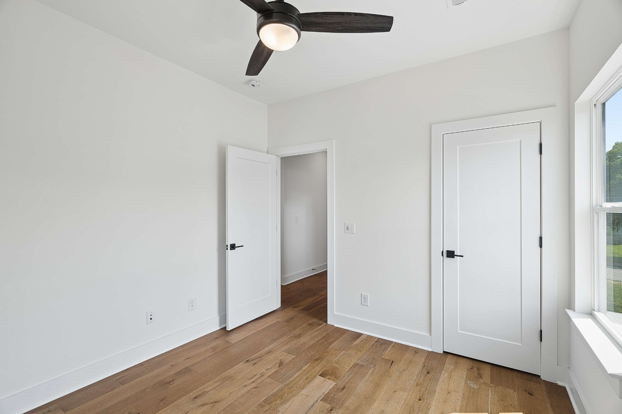 1117a 38th Ave, N Property Photo 21