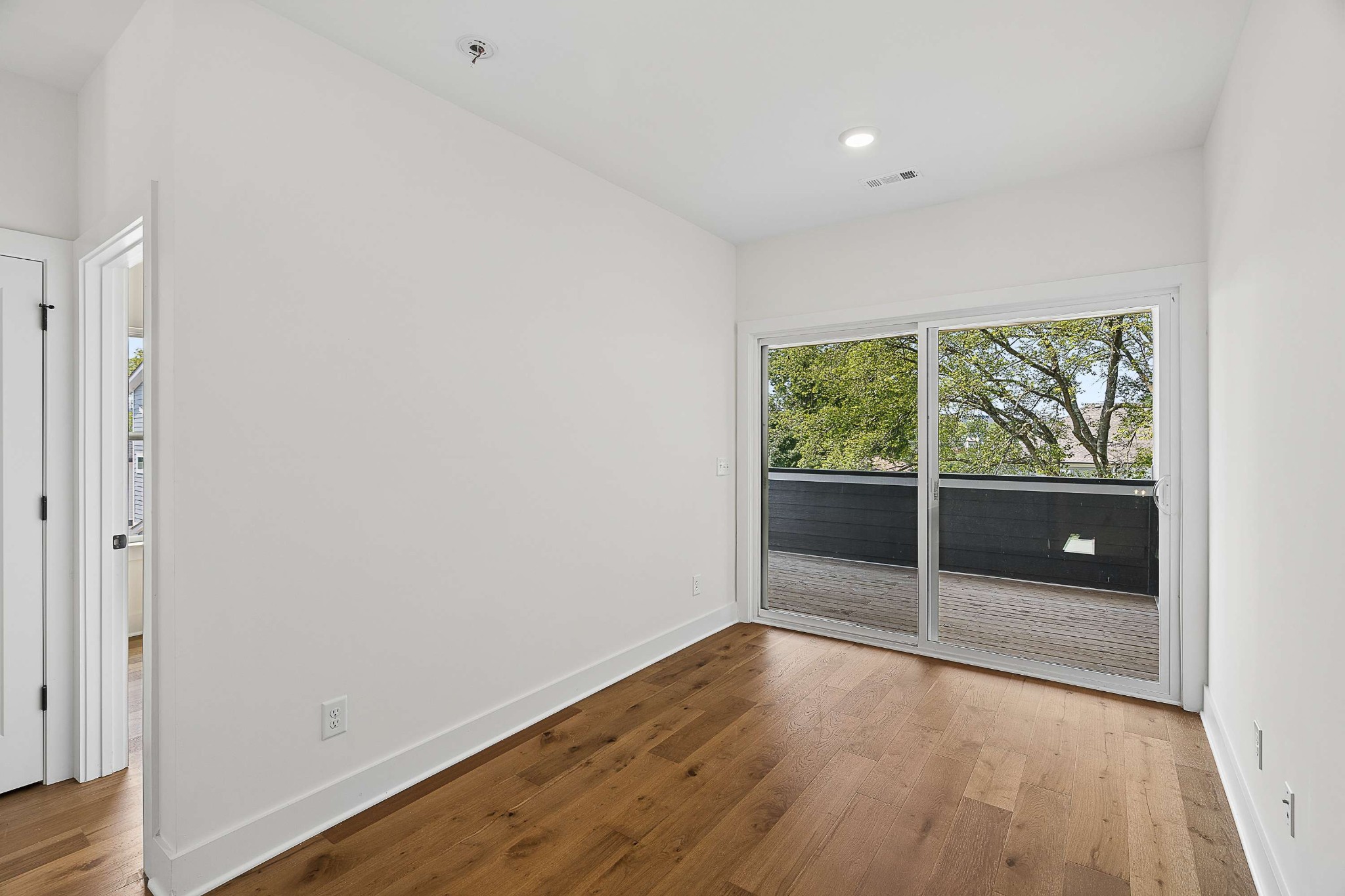 1117a 38th Ave, N Property Photo 25