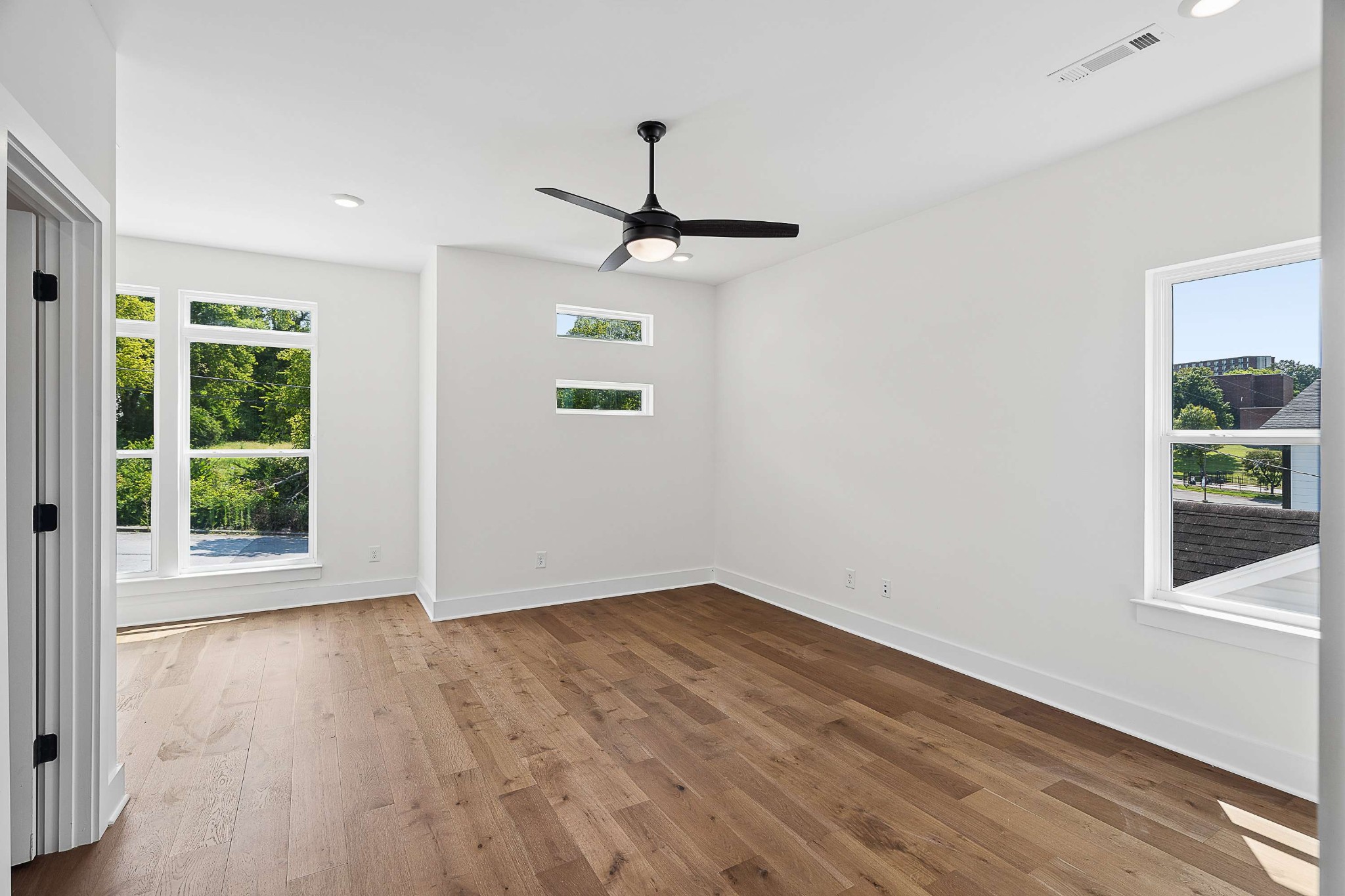 1117a 38th Ave, N Property Photo 27