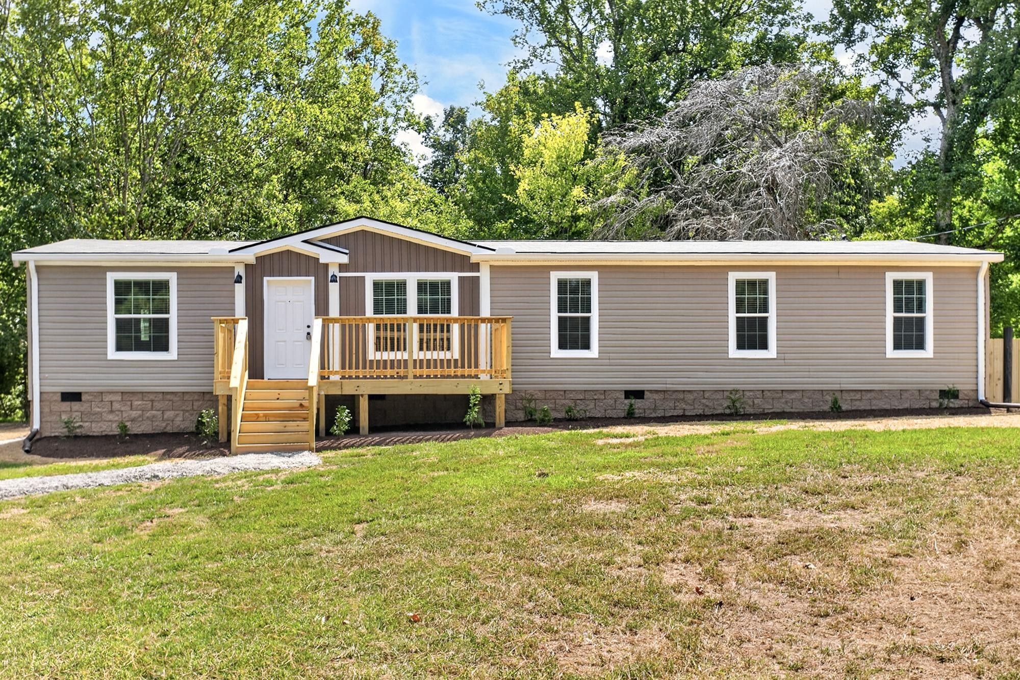 3479 Lake Rd Property Photo 1