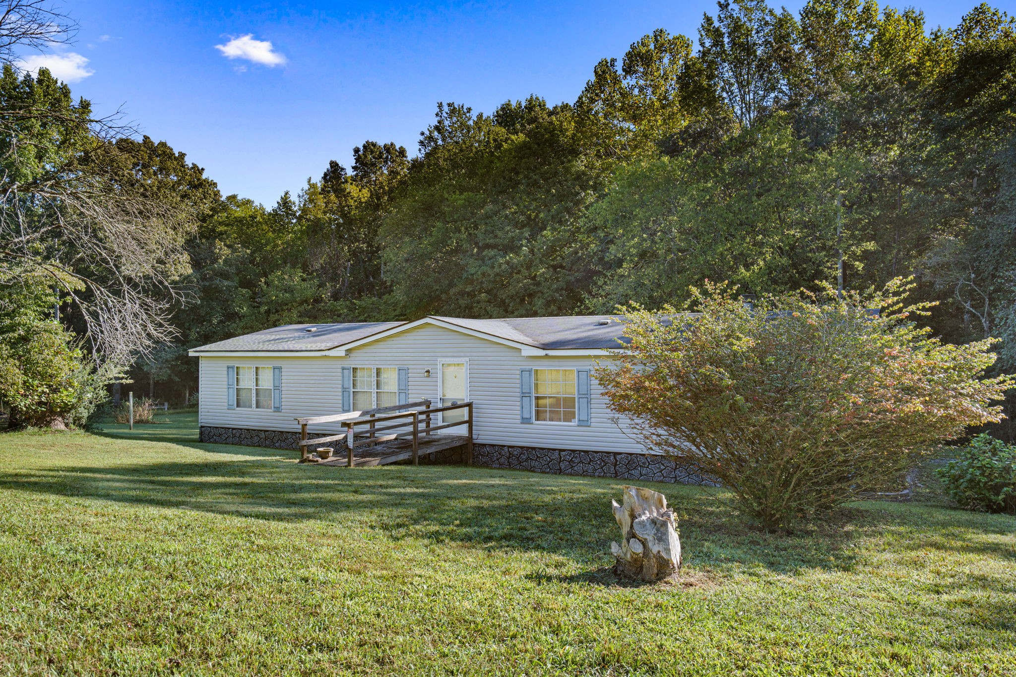 248 Cricket Ln Property Photo 1
