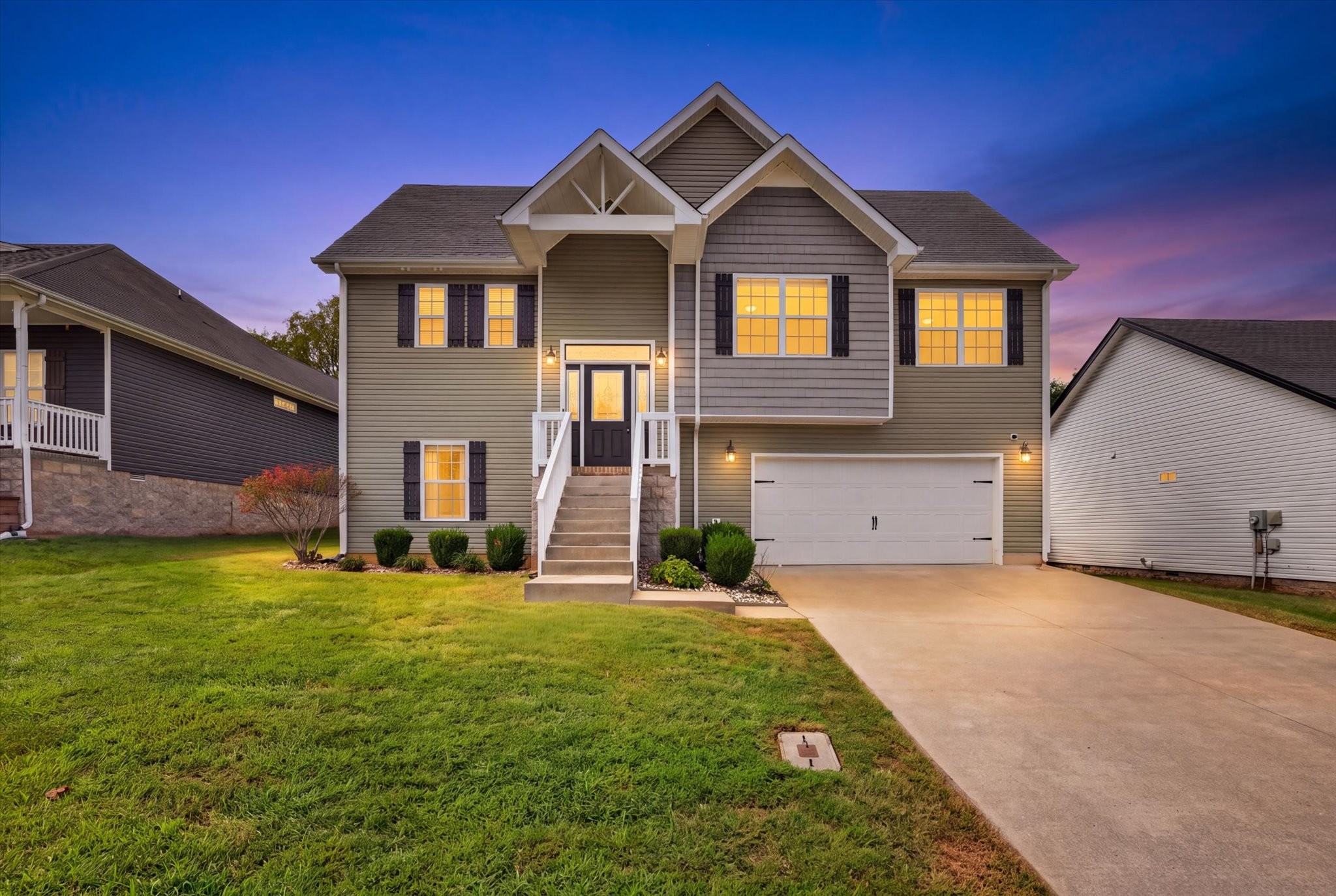 2833 Russet Ridge Dr Property Photo 1