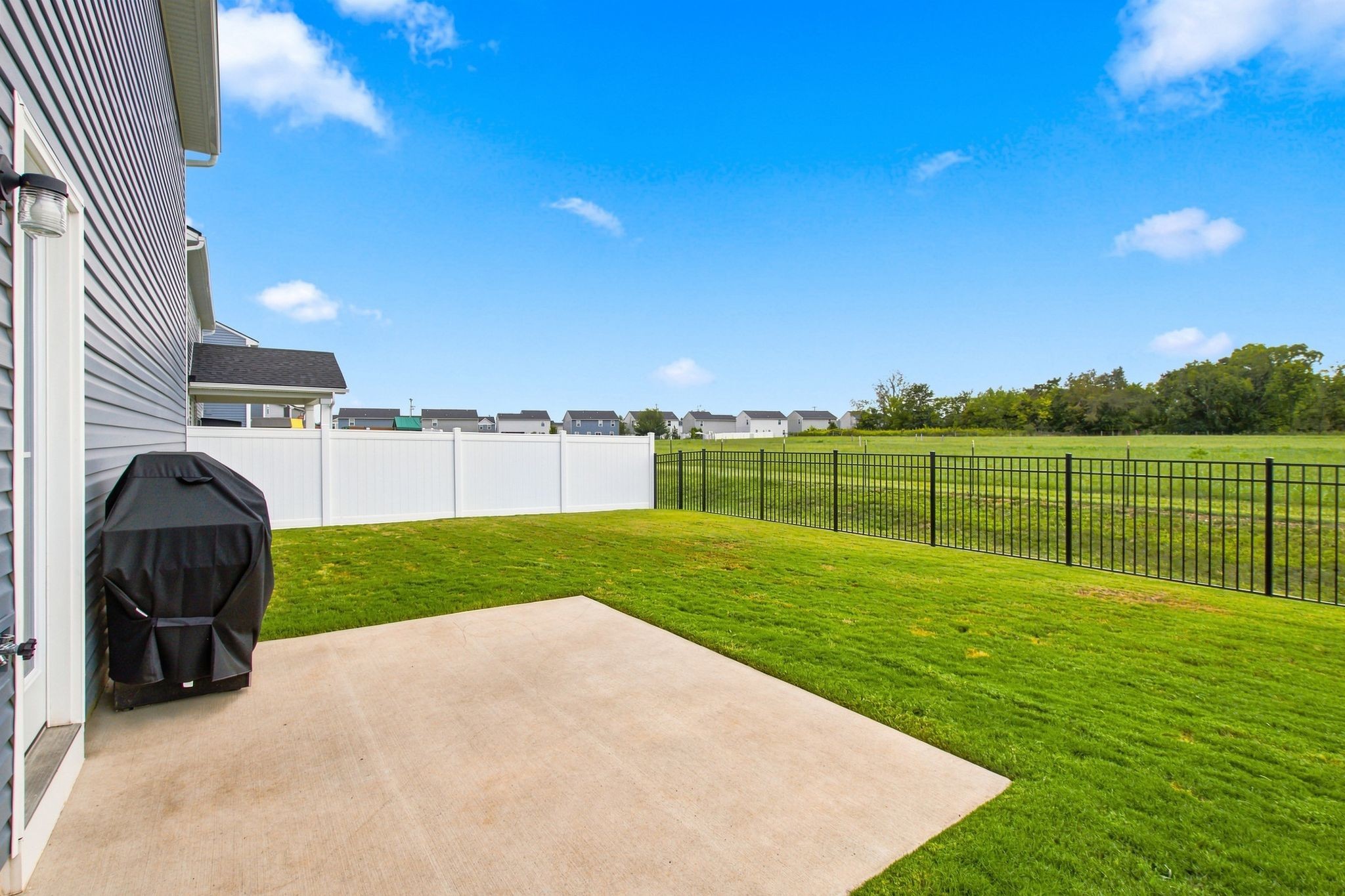 5318 Clarity Way Property Photo 21
