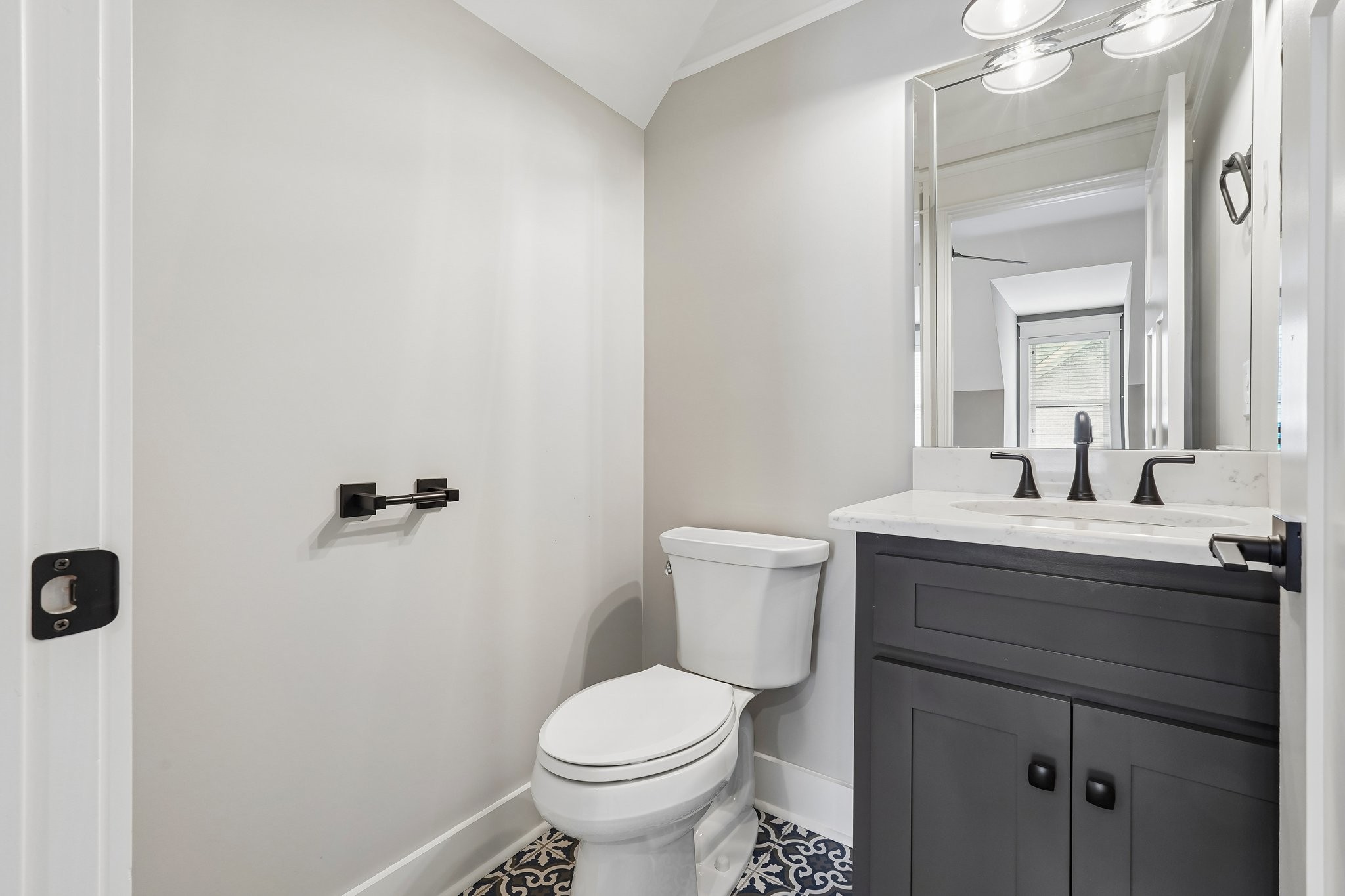 1003 Quillen Way Property Photo 36
