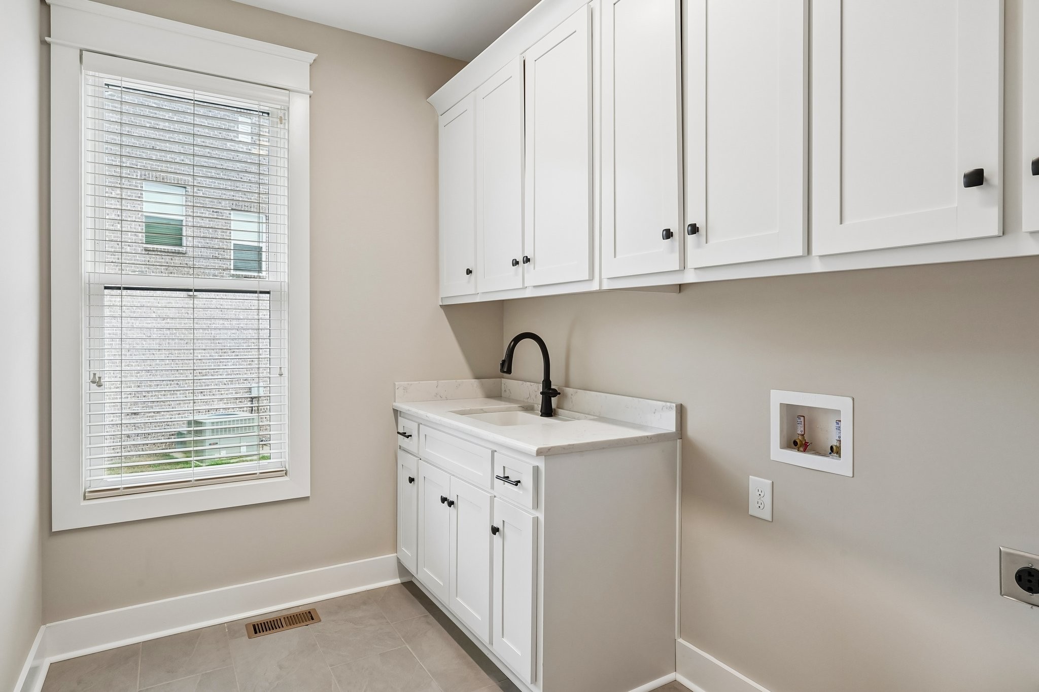 1003 Quillen Way Property Photo 43