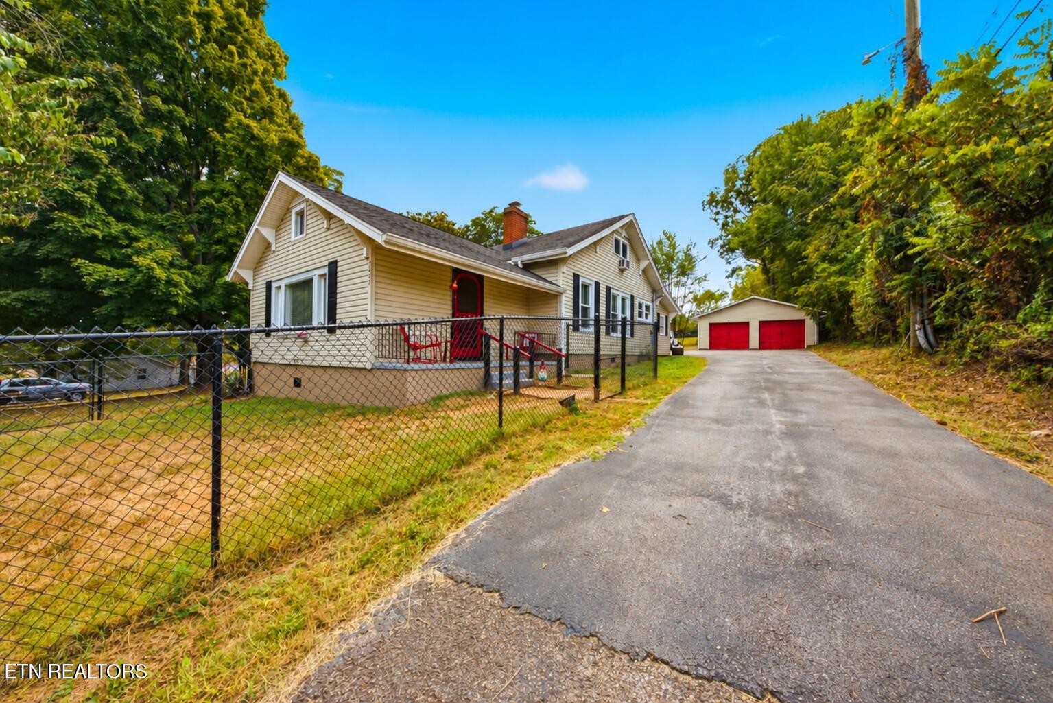 7427 Andersonville Pike Property Photo 1