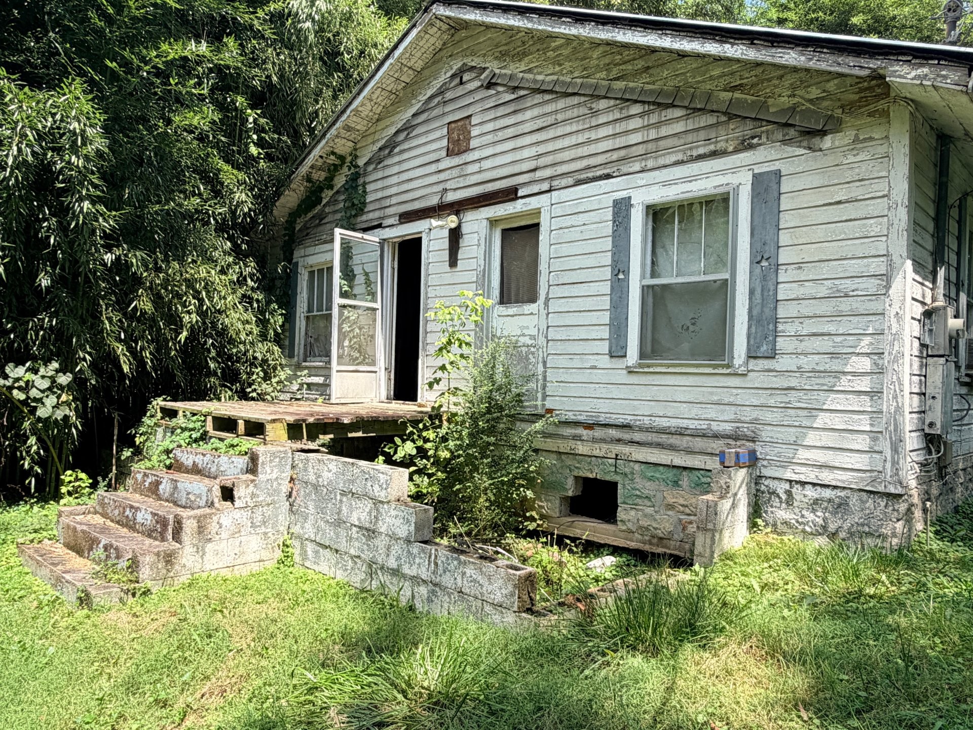 727 Black Jack Rd Property Photo 1